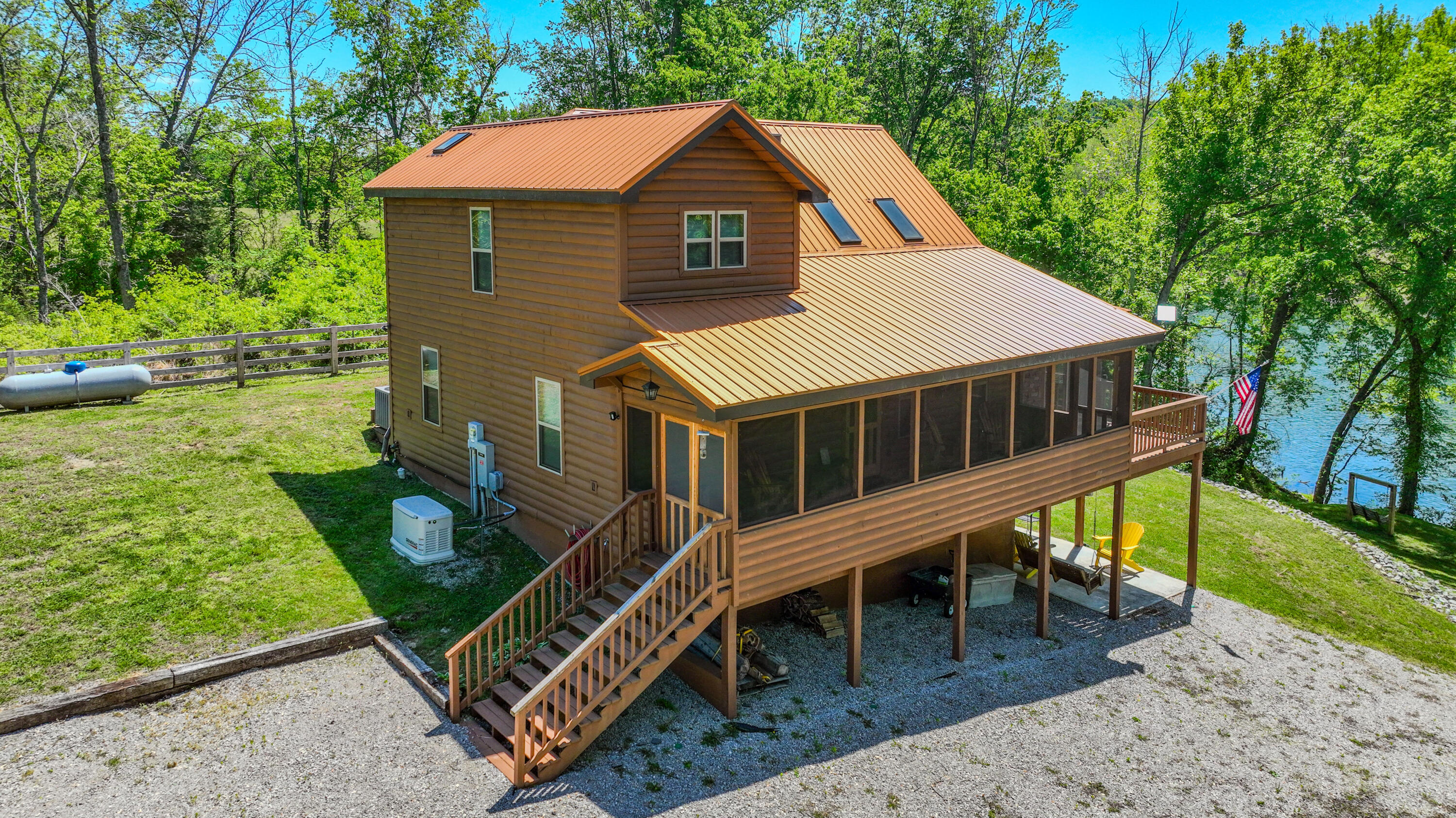 322 Weekender Lane Property Photo 8