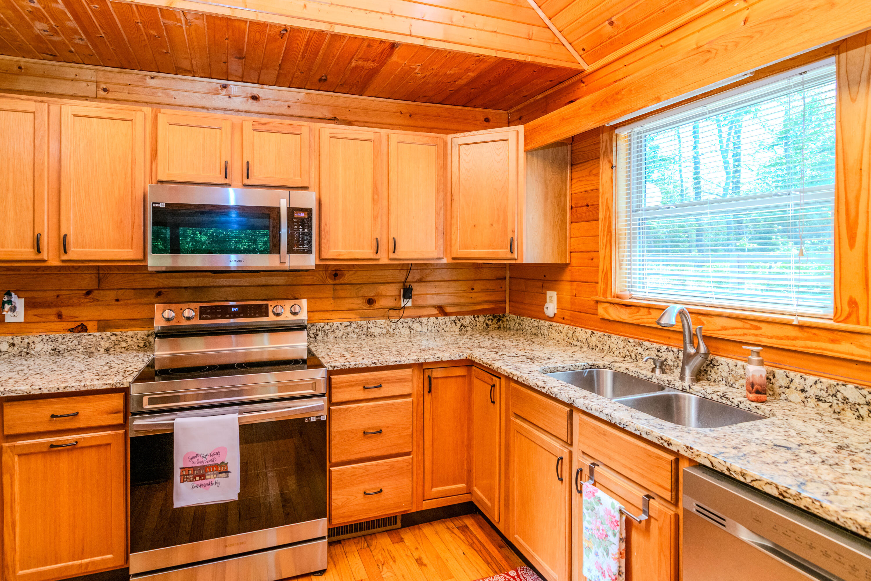 322 Weekender Lane Property Photo 15