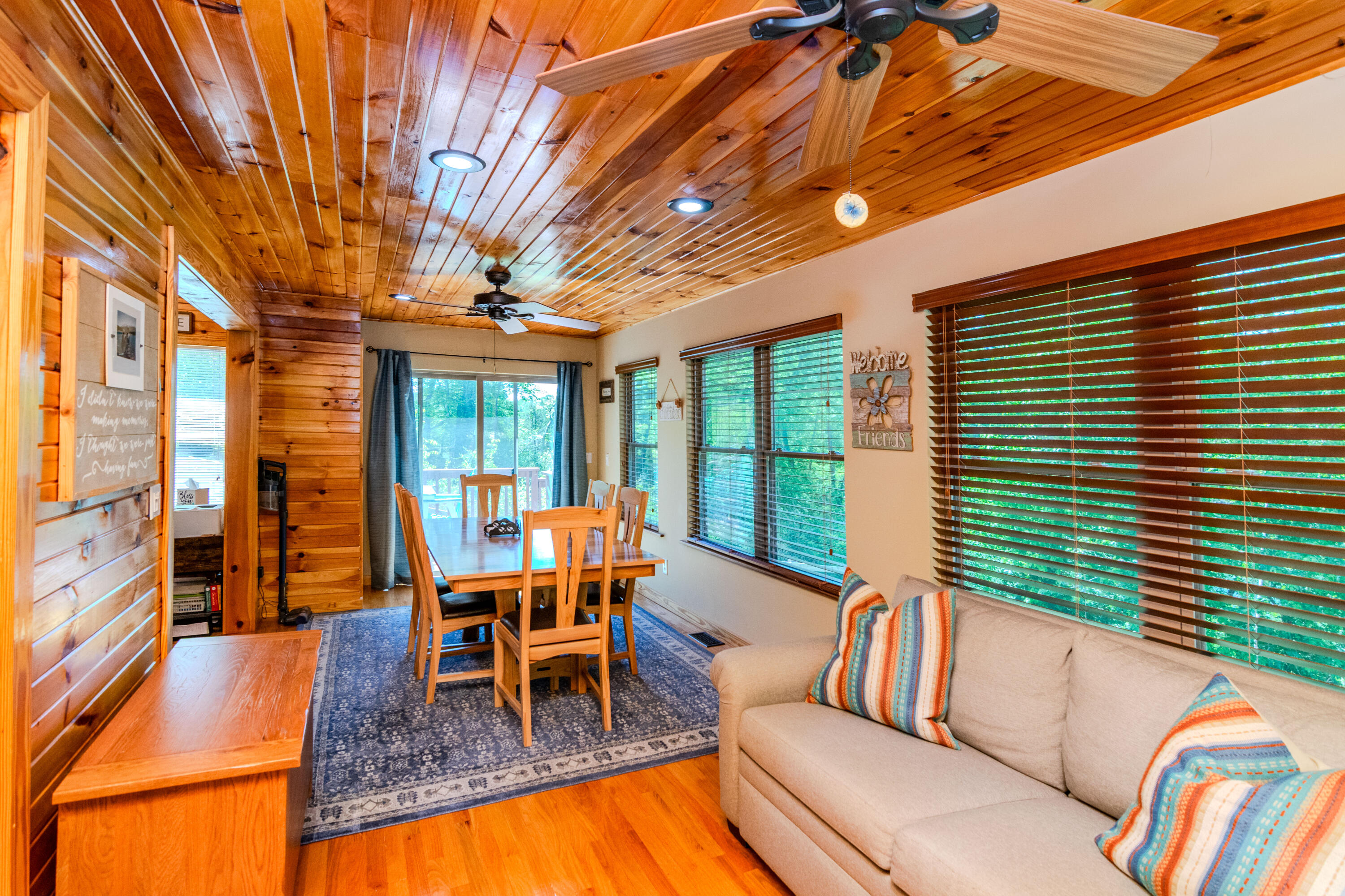 322 Weekender Lane Property Photo 23
