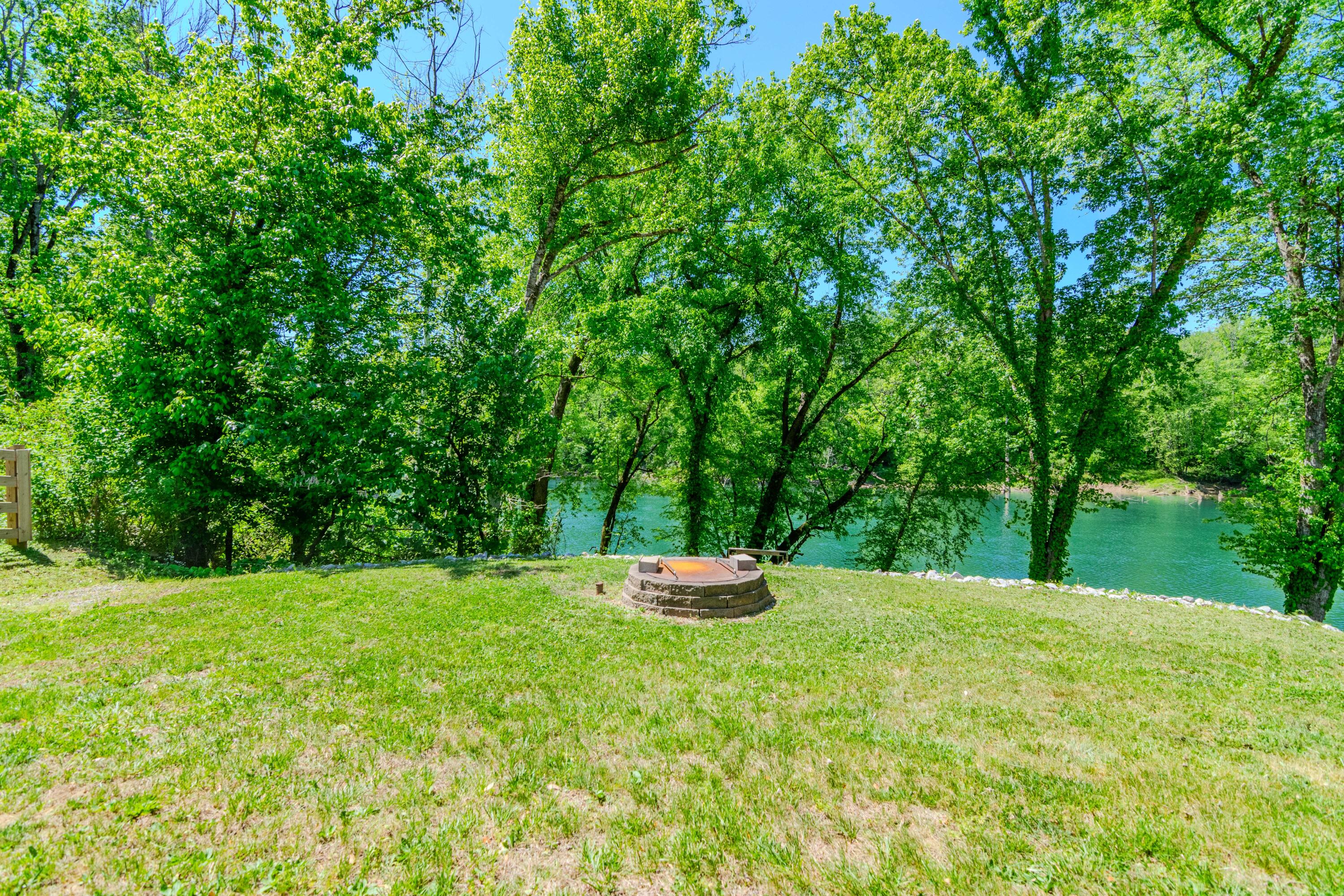 322 Weekender Lane Property Photo 52