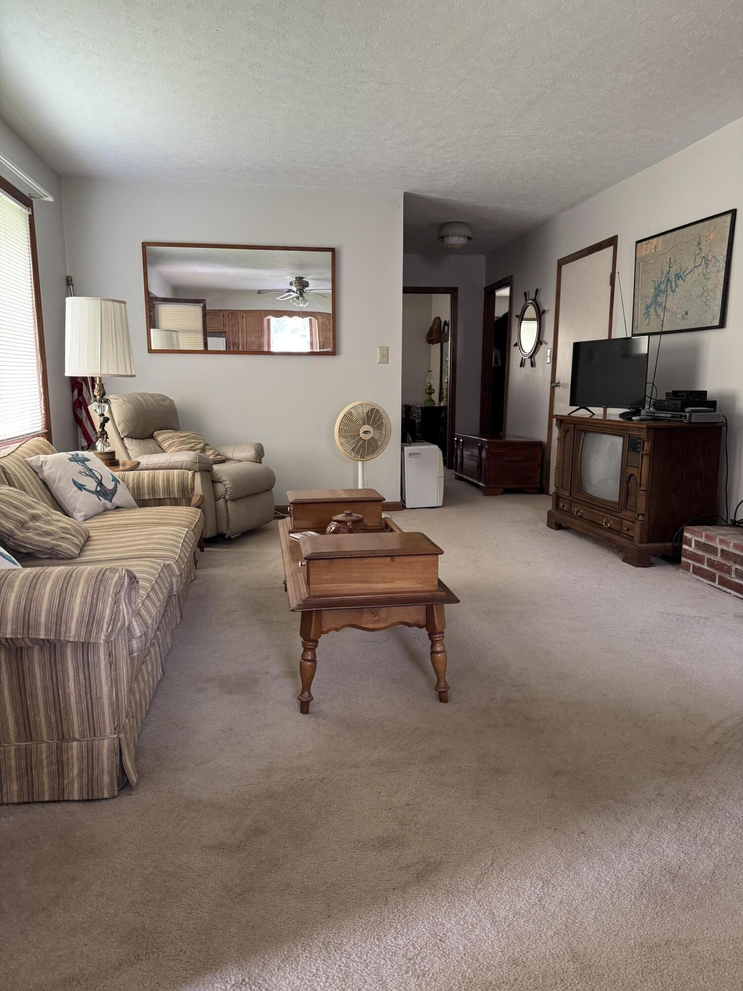 175 S Robinson Drive Property Photo 18