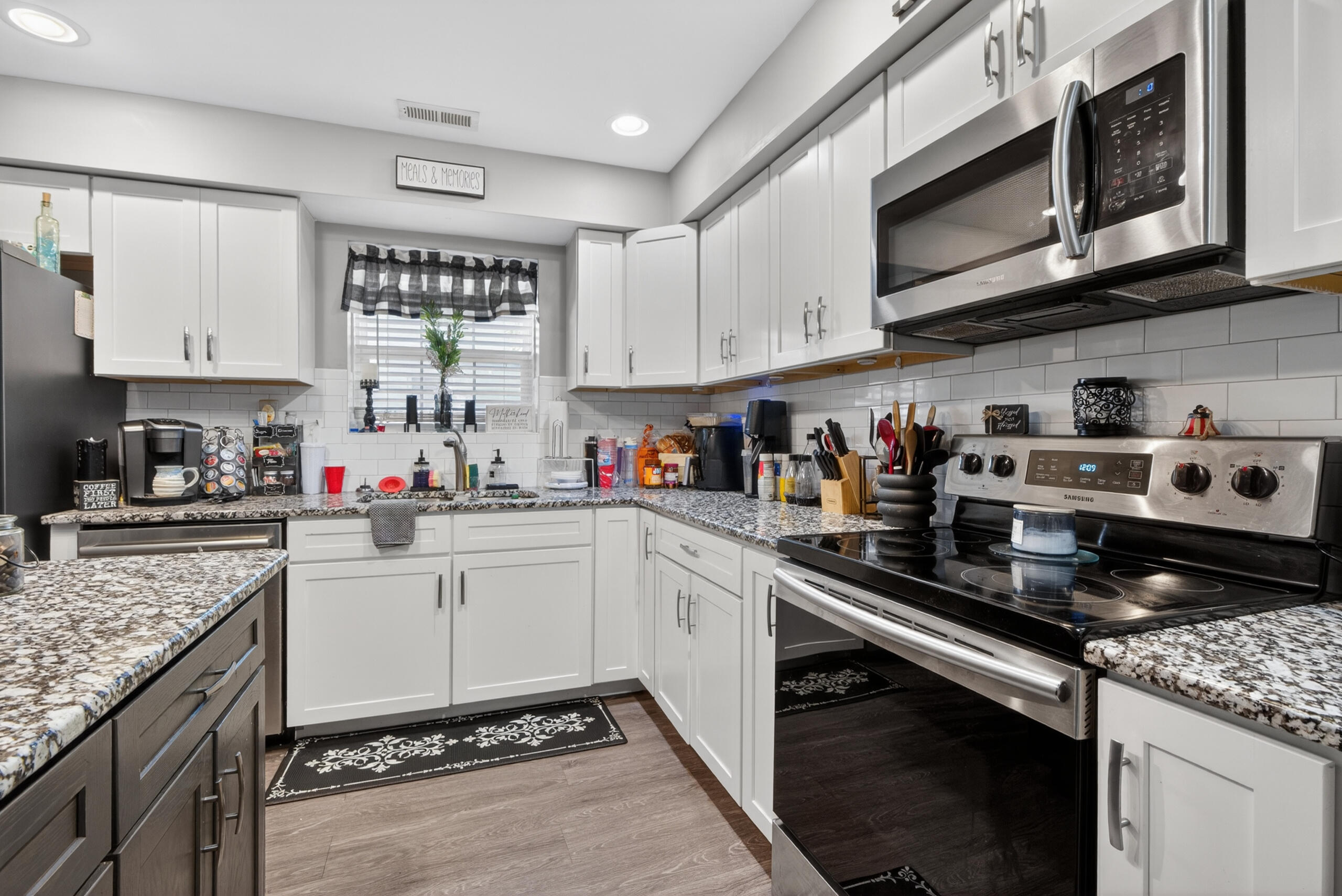 1831 Brent Street Property Photo 10