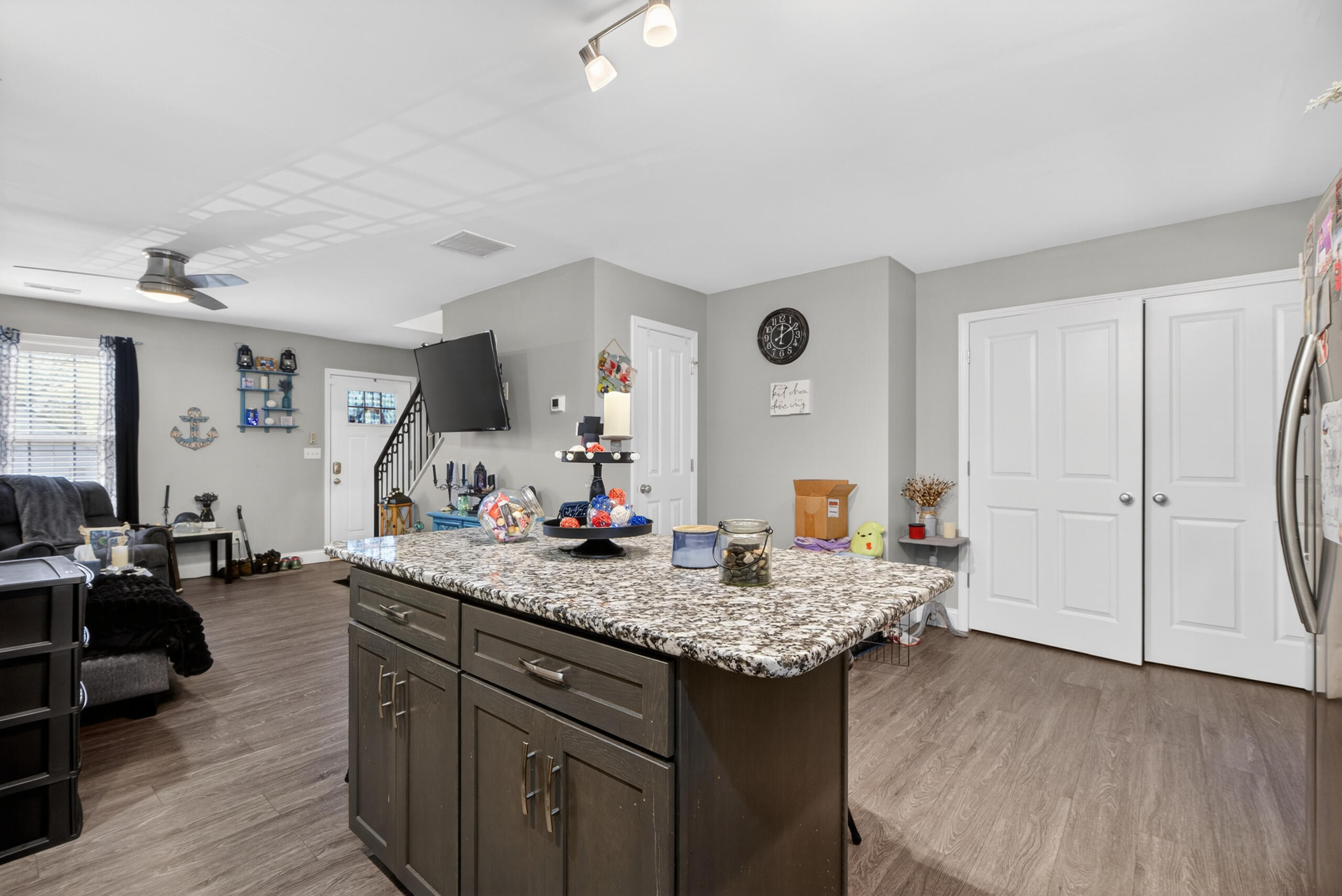 1831 Brent Street Property Photo 11