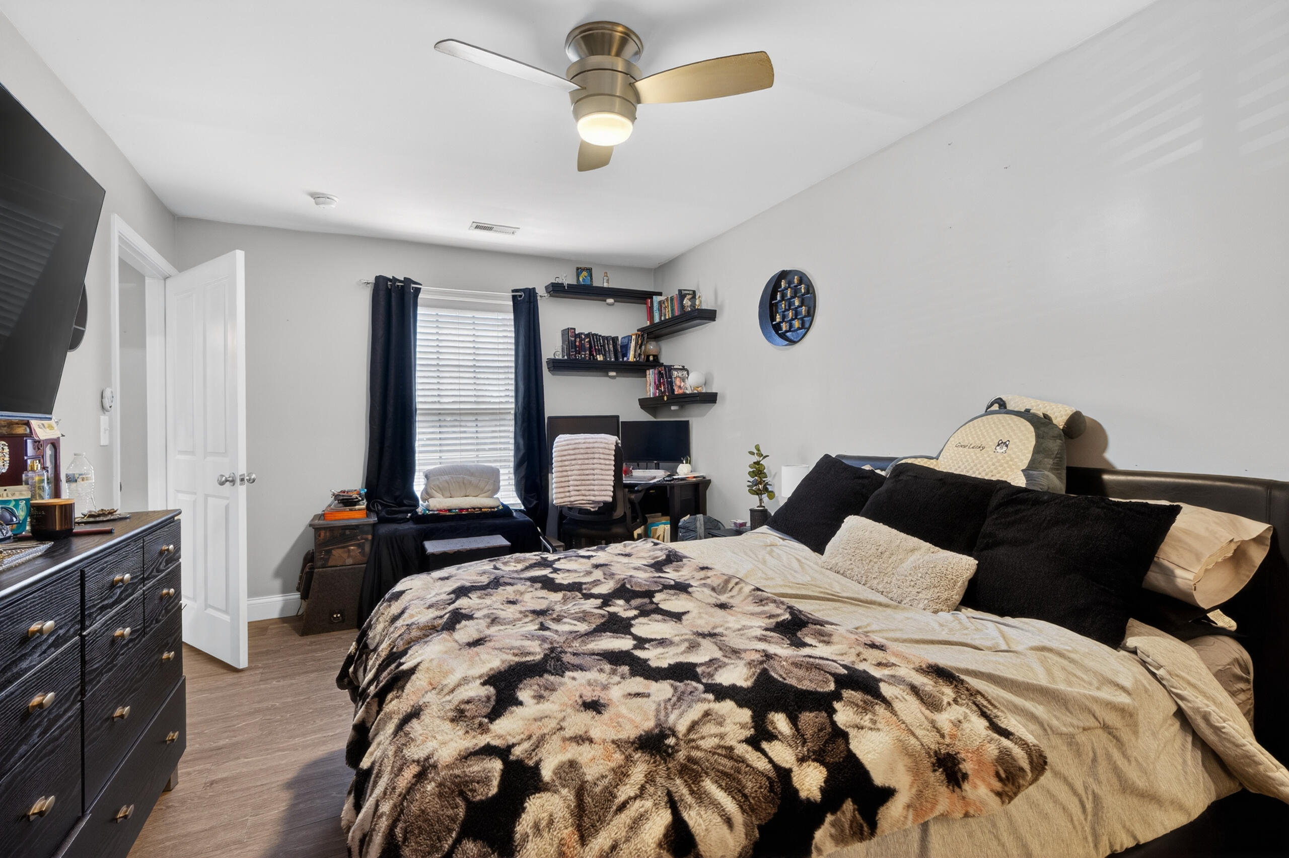 1831 Brent Street Property Photo 14