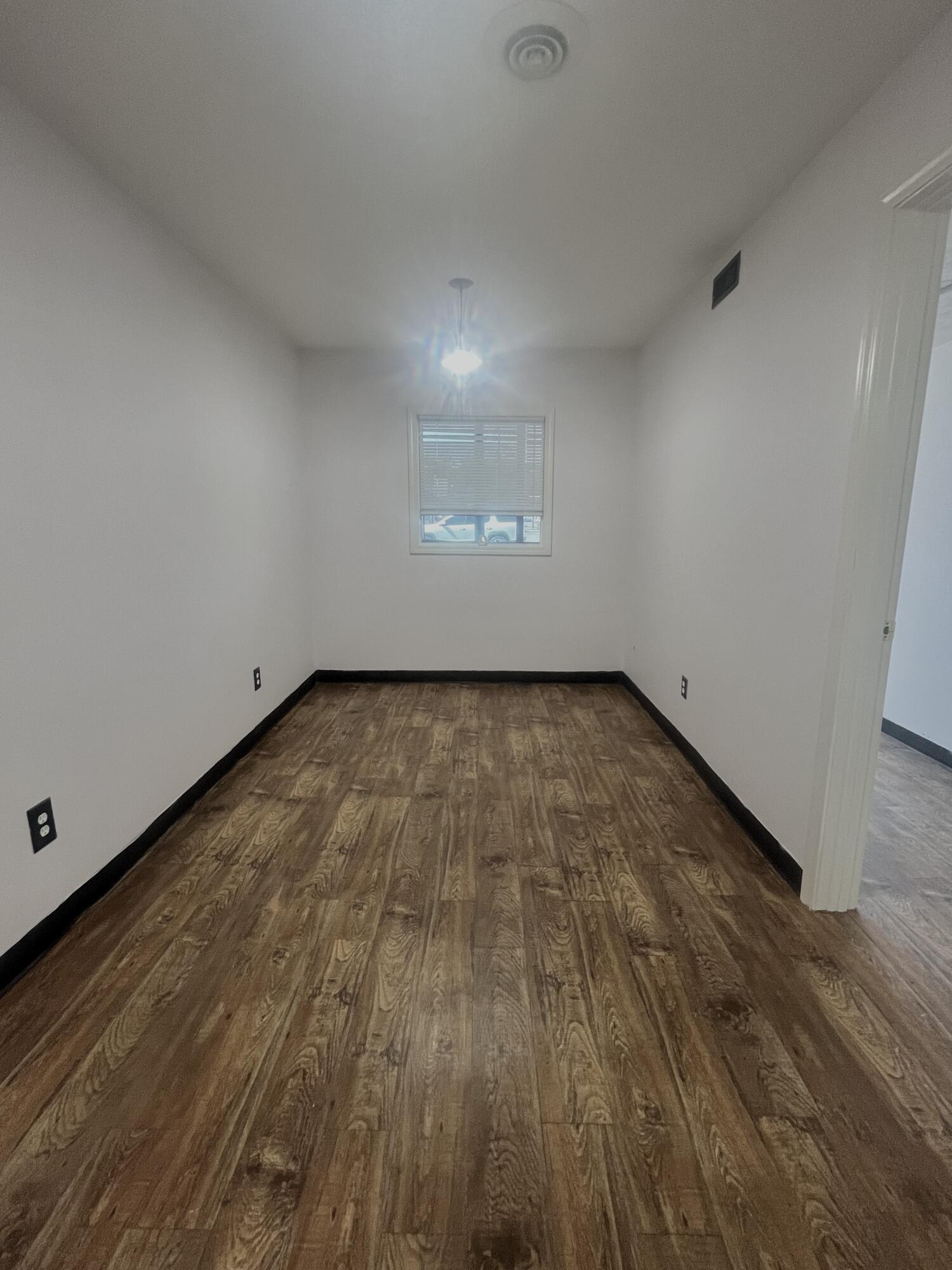 107 E 1st Street Property Photo 8
