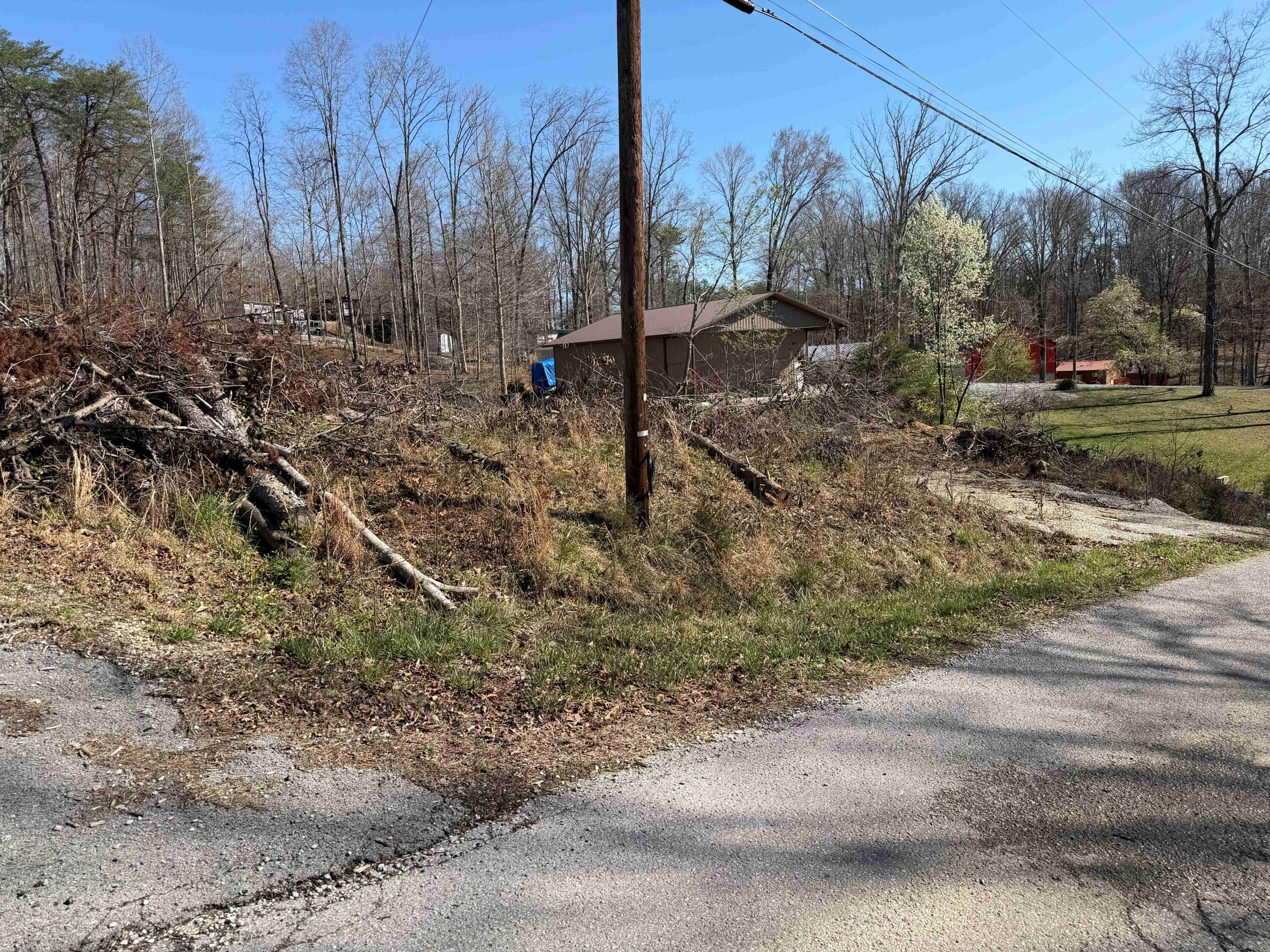 201 Hill Drive Property Photo 4