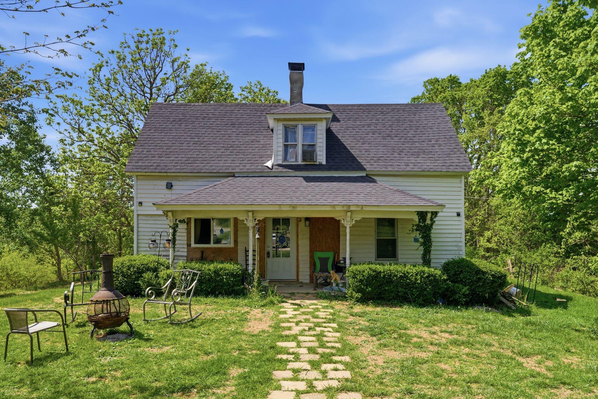 1092 Bushtown Road Property Photo 4
