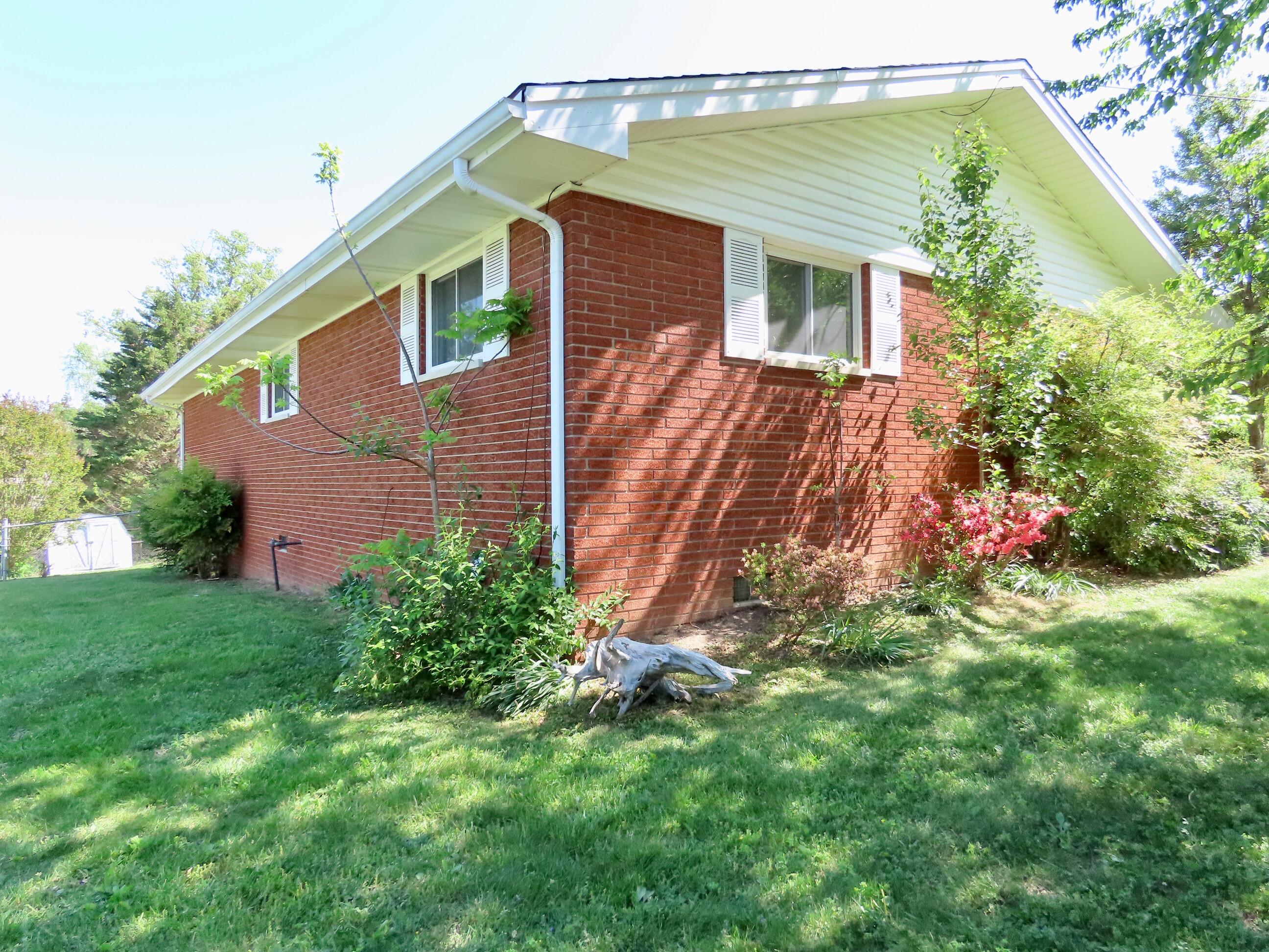 912 Barbourville Street Property Photo 10