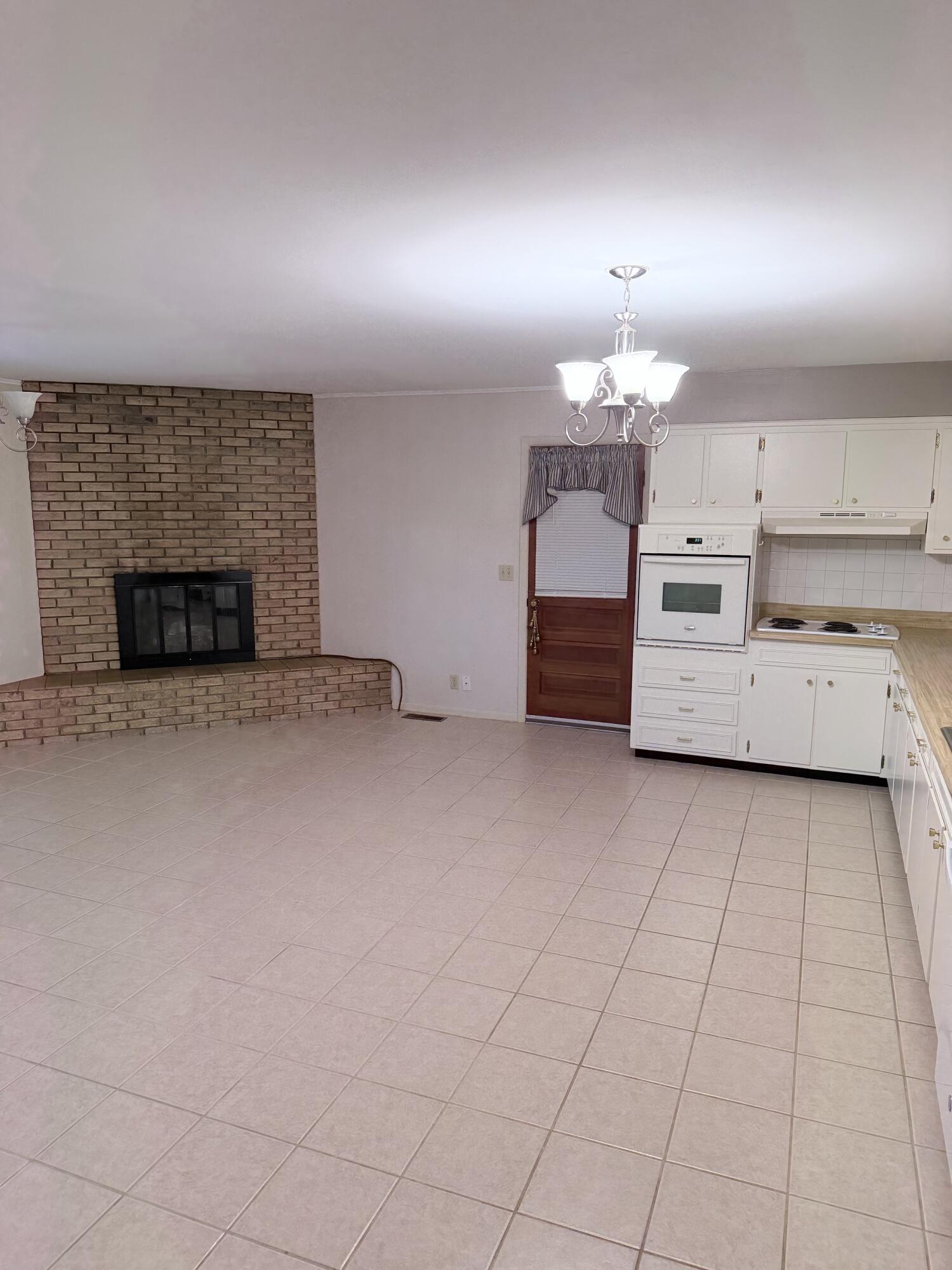 912 Barbourville Street Property Photo 14