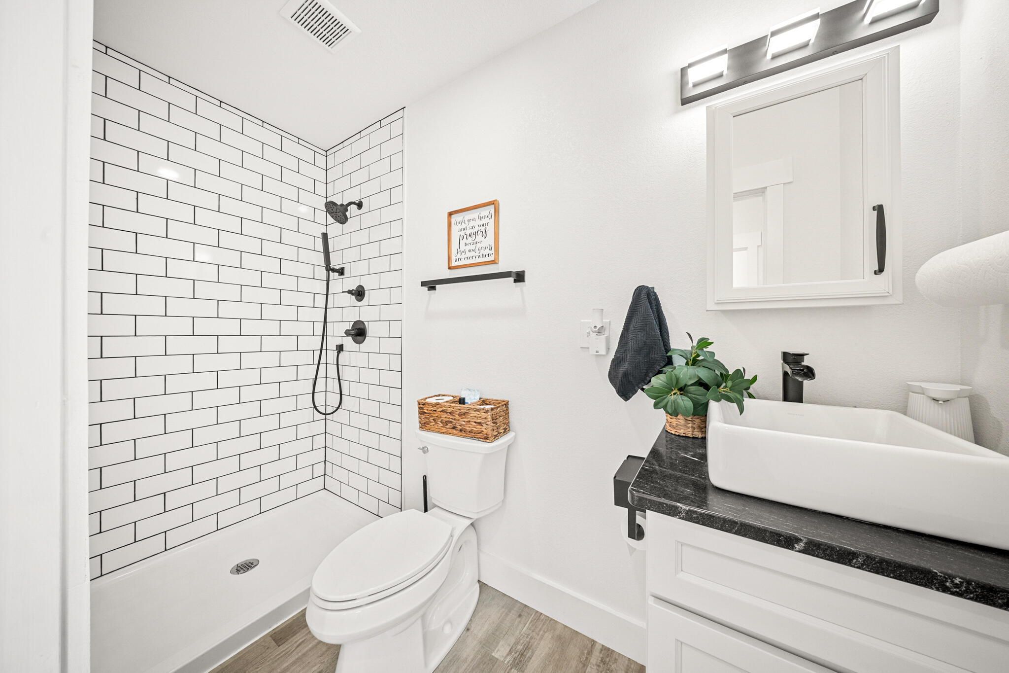 329 Riverside Drive Property Photo 15