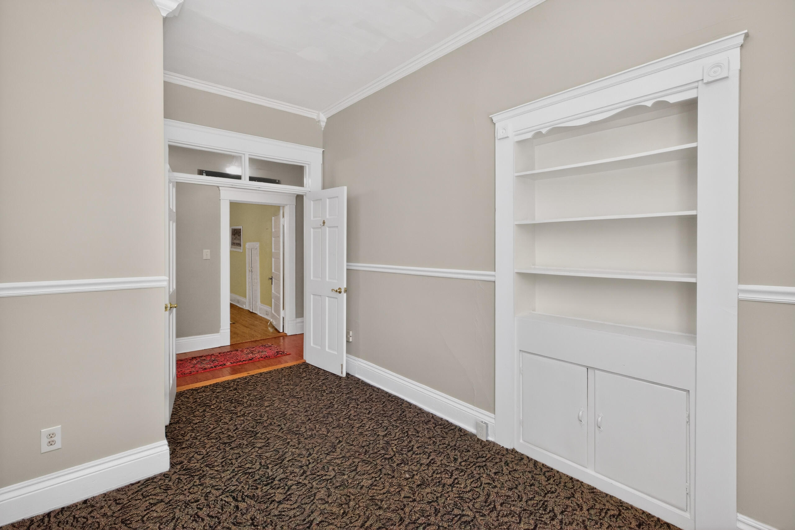 382 S Main Street Property Photo 14