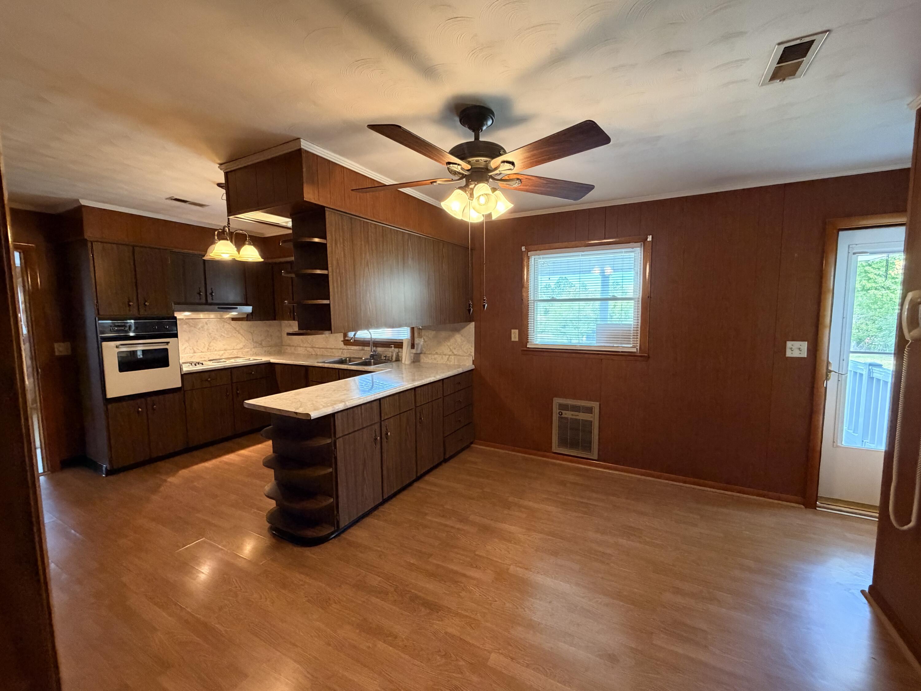 324 Hicks Lane Property Photo 17