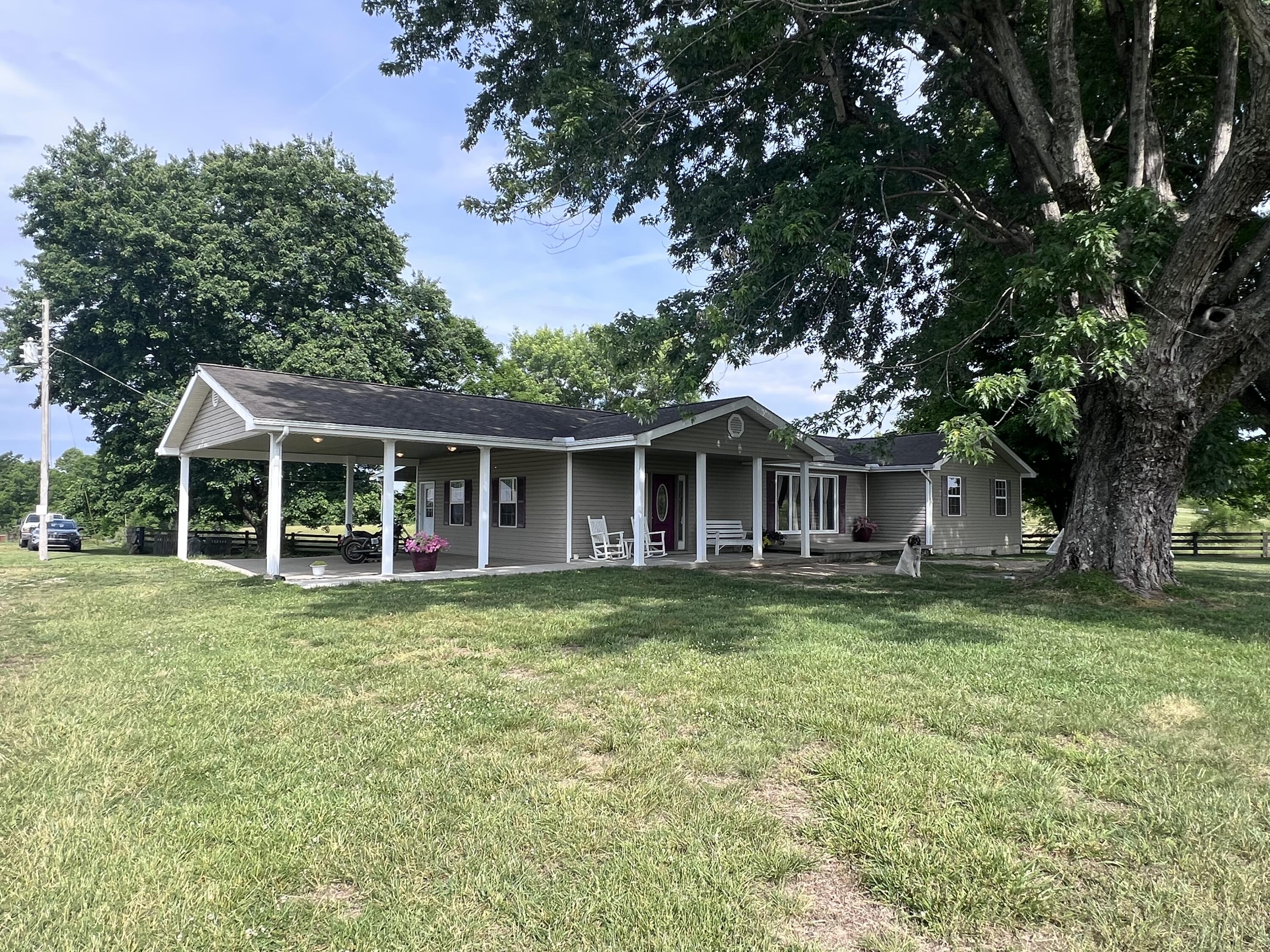 2800 W Ky-204 Property Photo 1