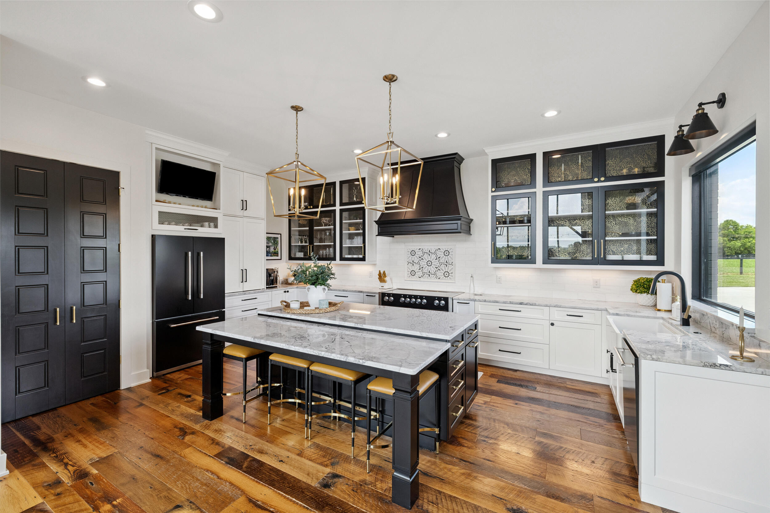 689 Sarah Blake Lane Property Photo 15