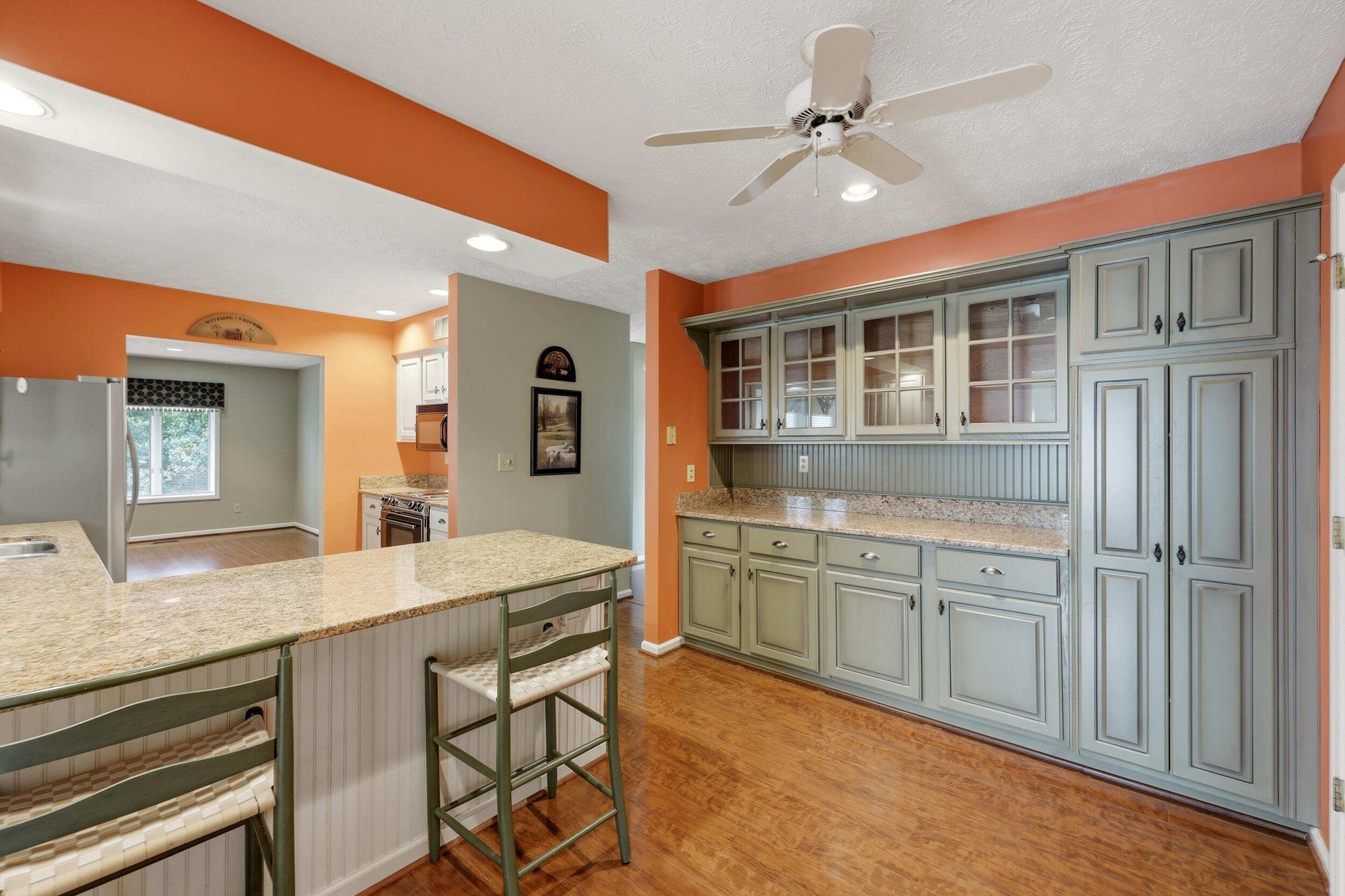 3504 Cheddington Lane Property Photo 3