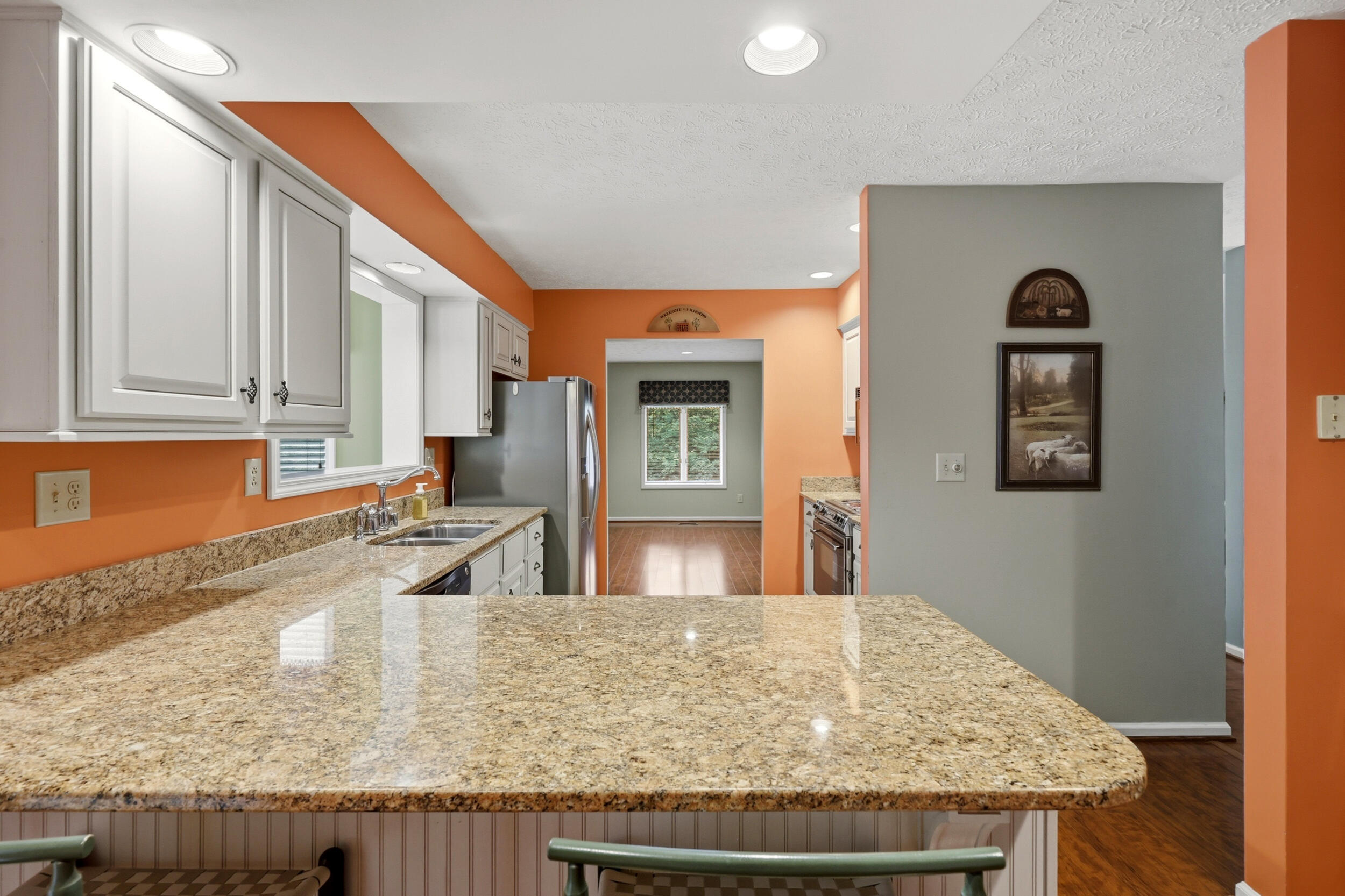 3504 Cheddington Lane Property Photo 7