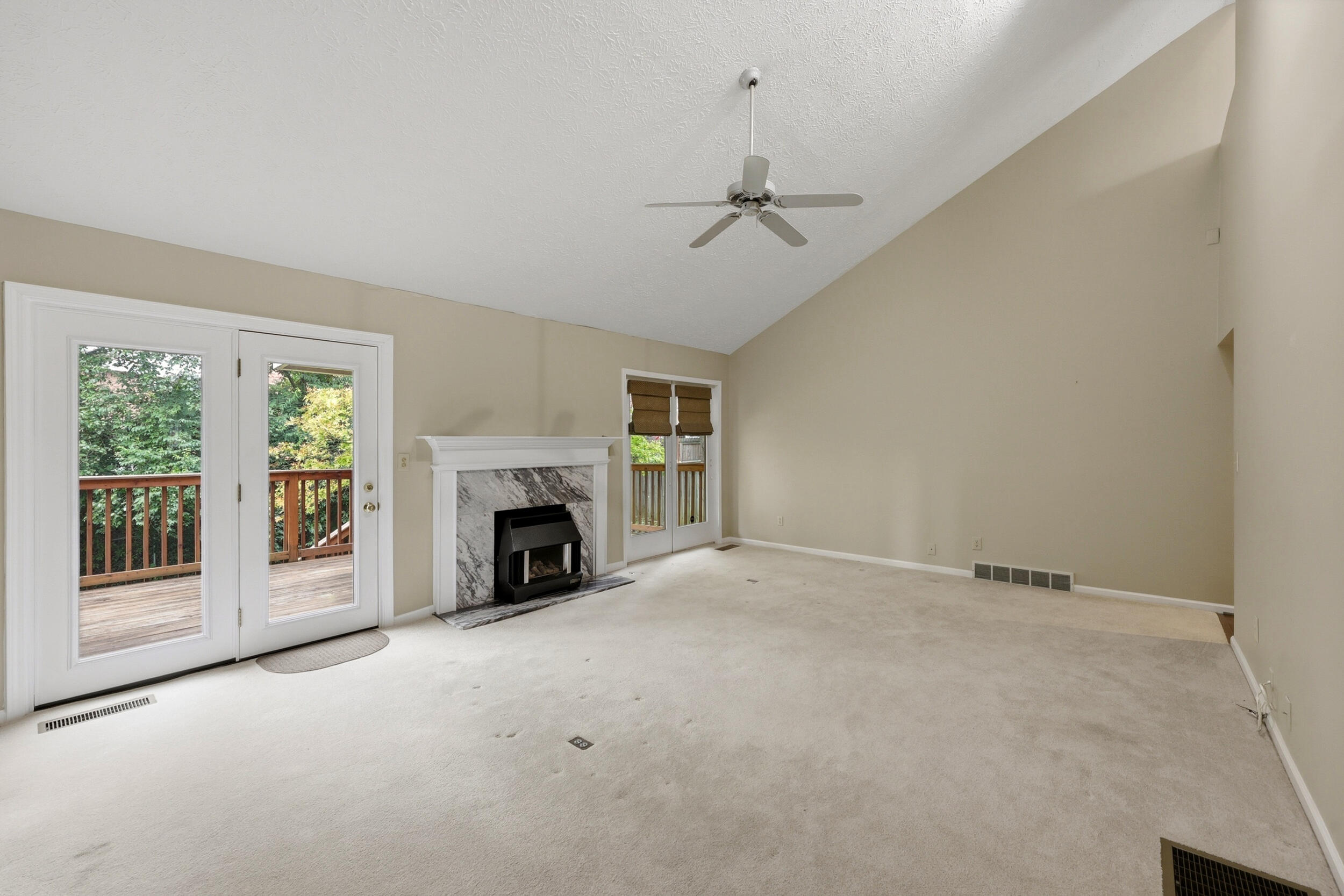 3504 Cheddington Lane Property Photo 8