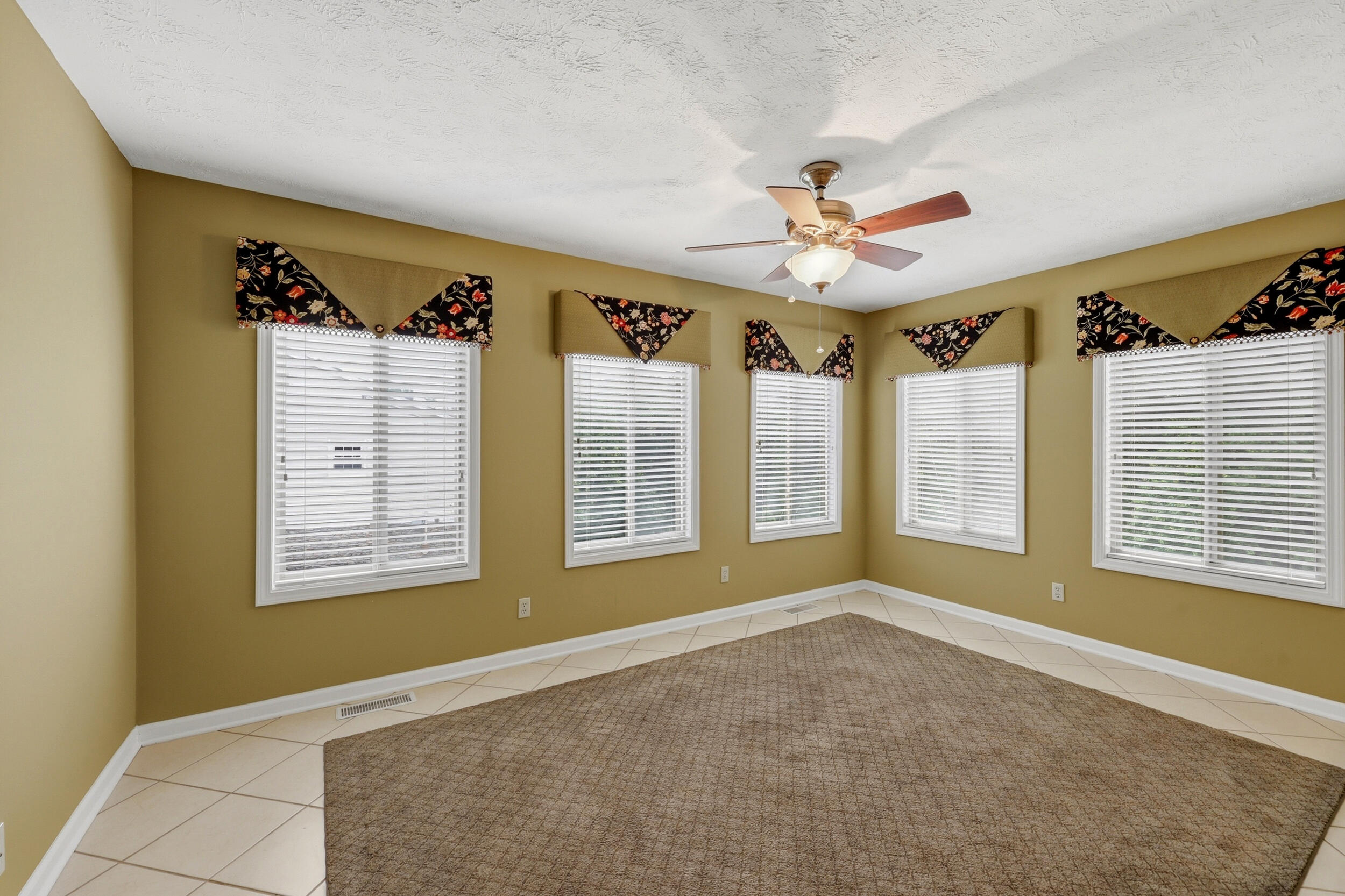 3504 Cheddington Lane Property Photo 13