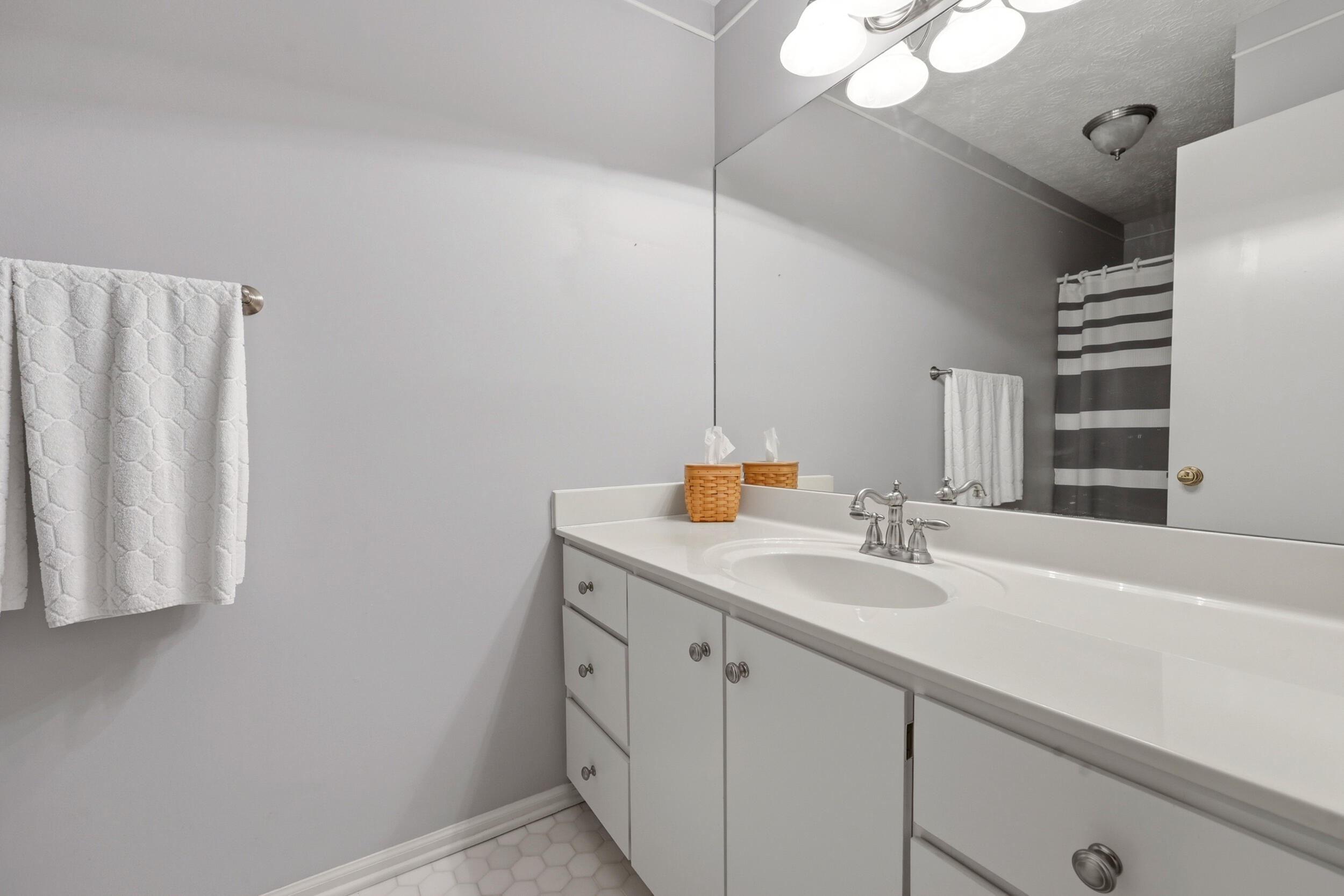 3504 Cheddington Lane Property Photo 15