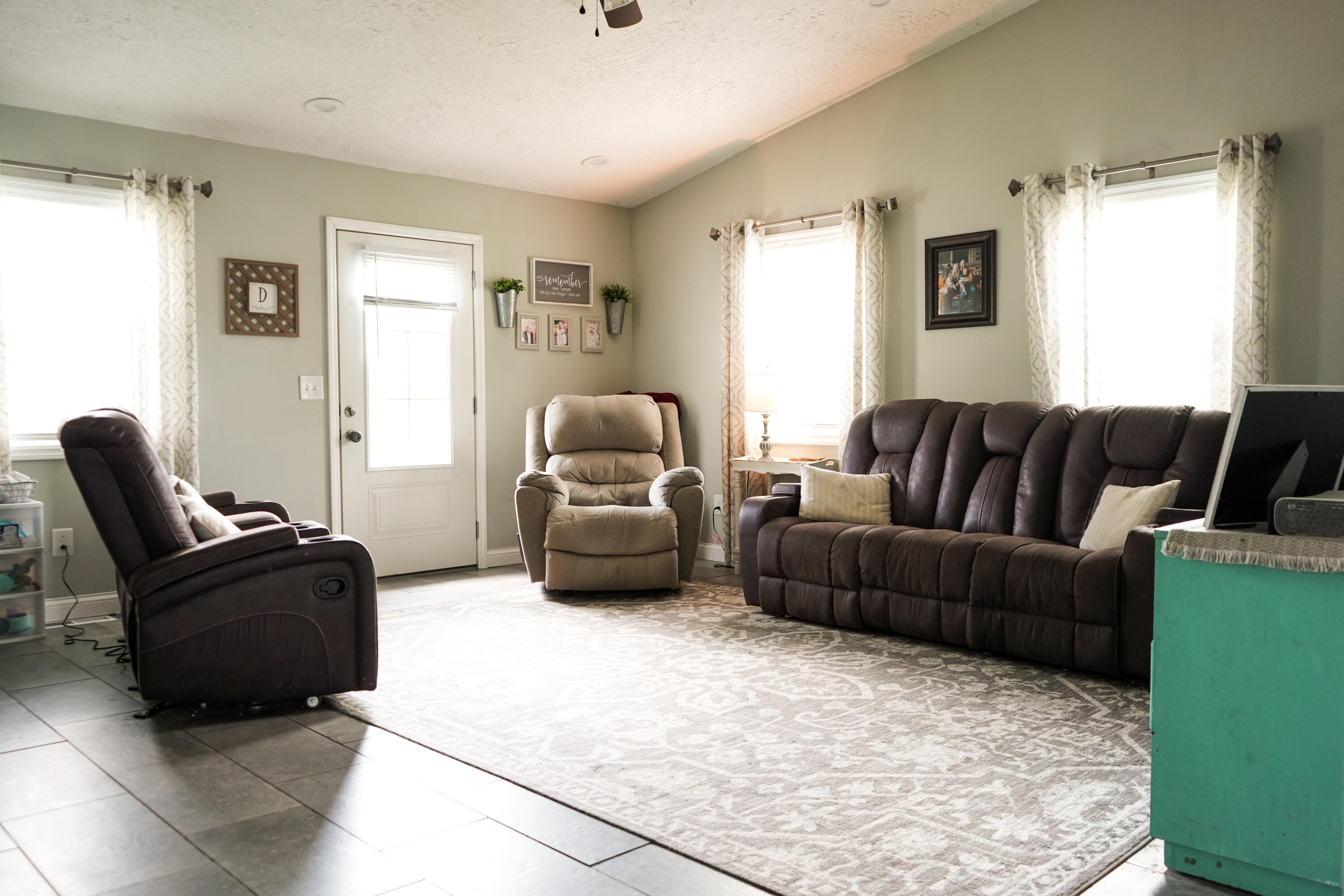 25 Dawn Property Photo 6