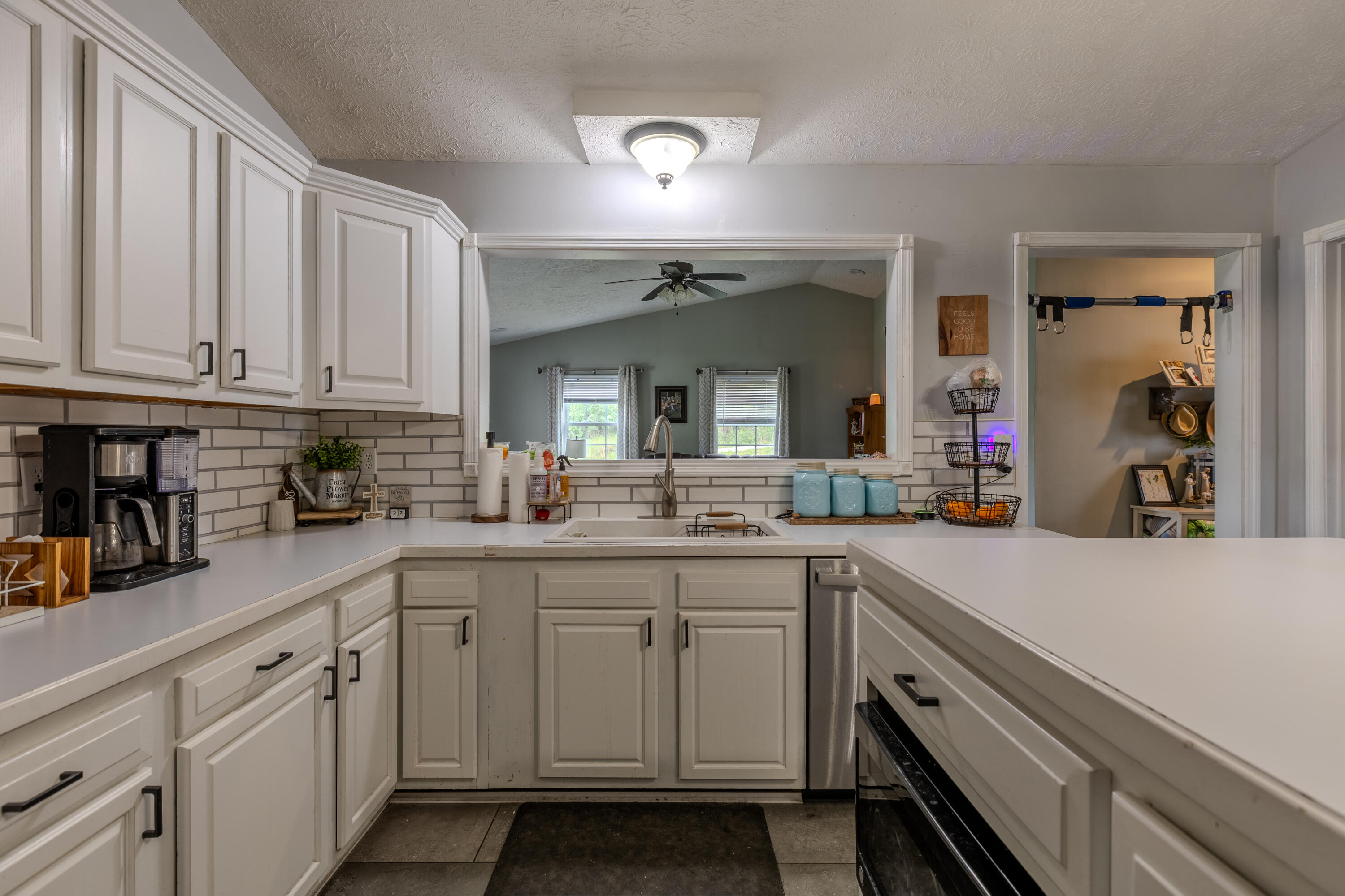 25 Dawn Property Photo 11