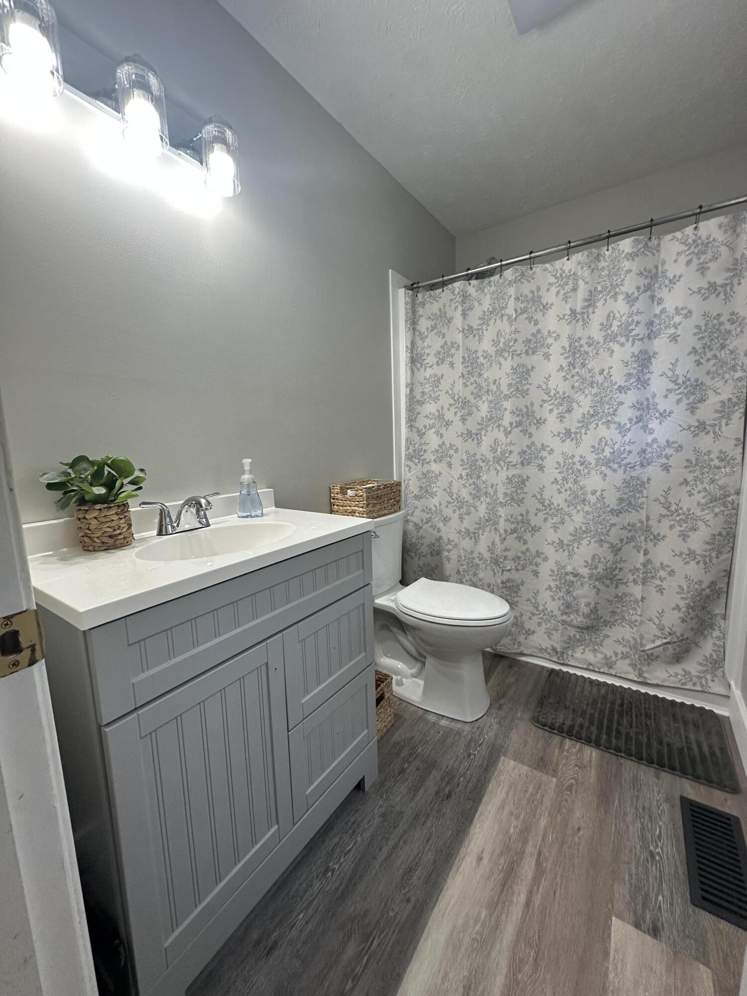 25 Dawn Property Photo 22