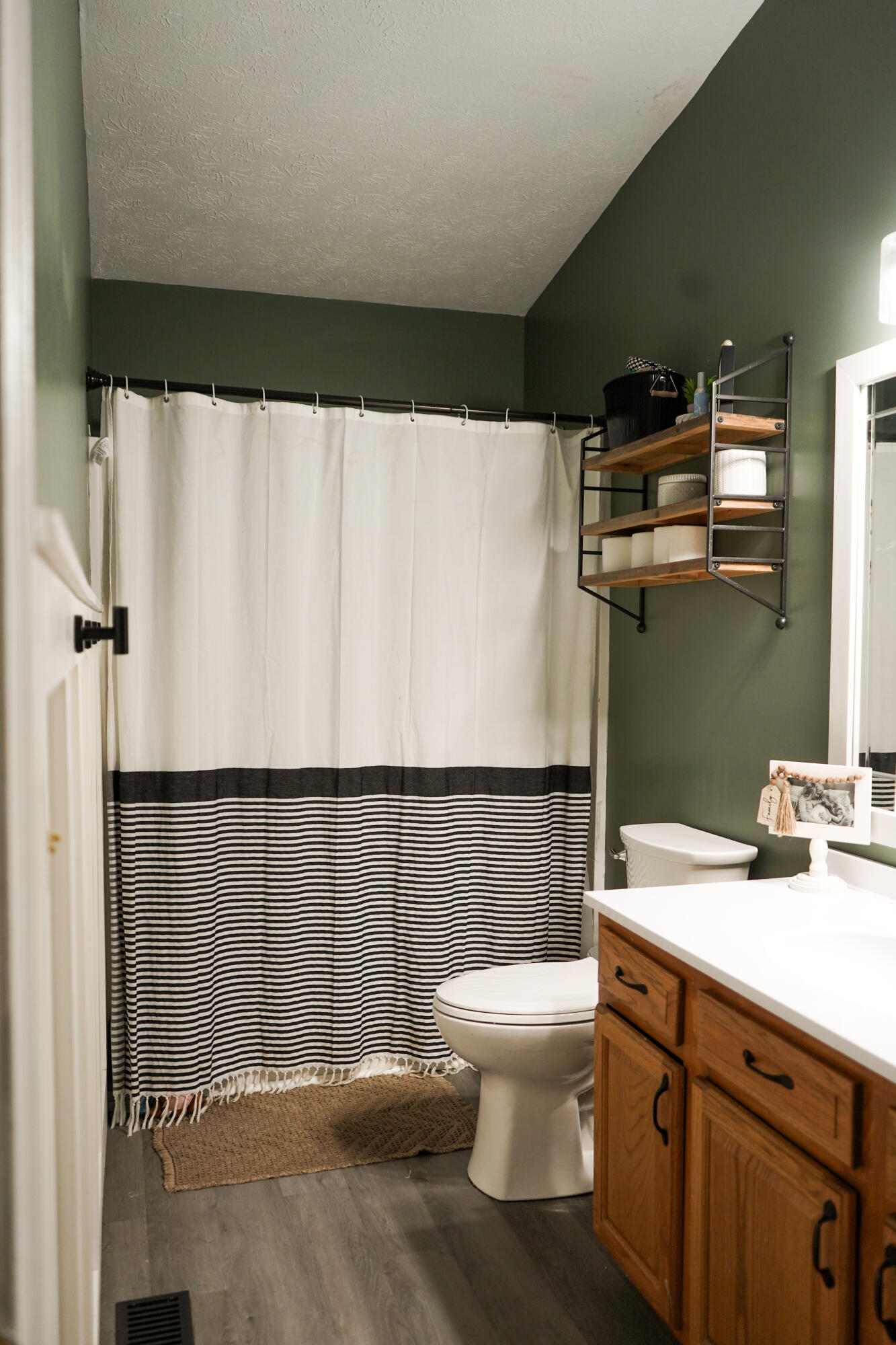 25 Dawn Property Photo 26