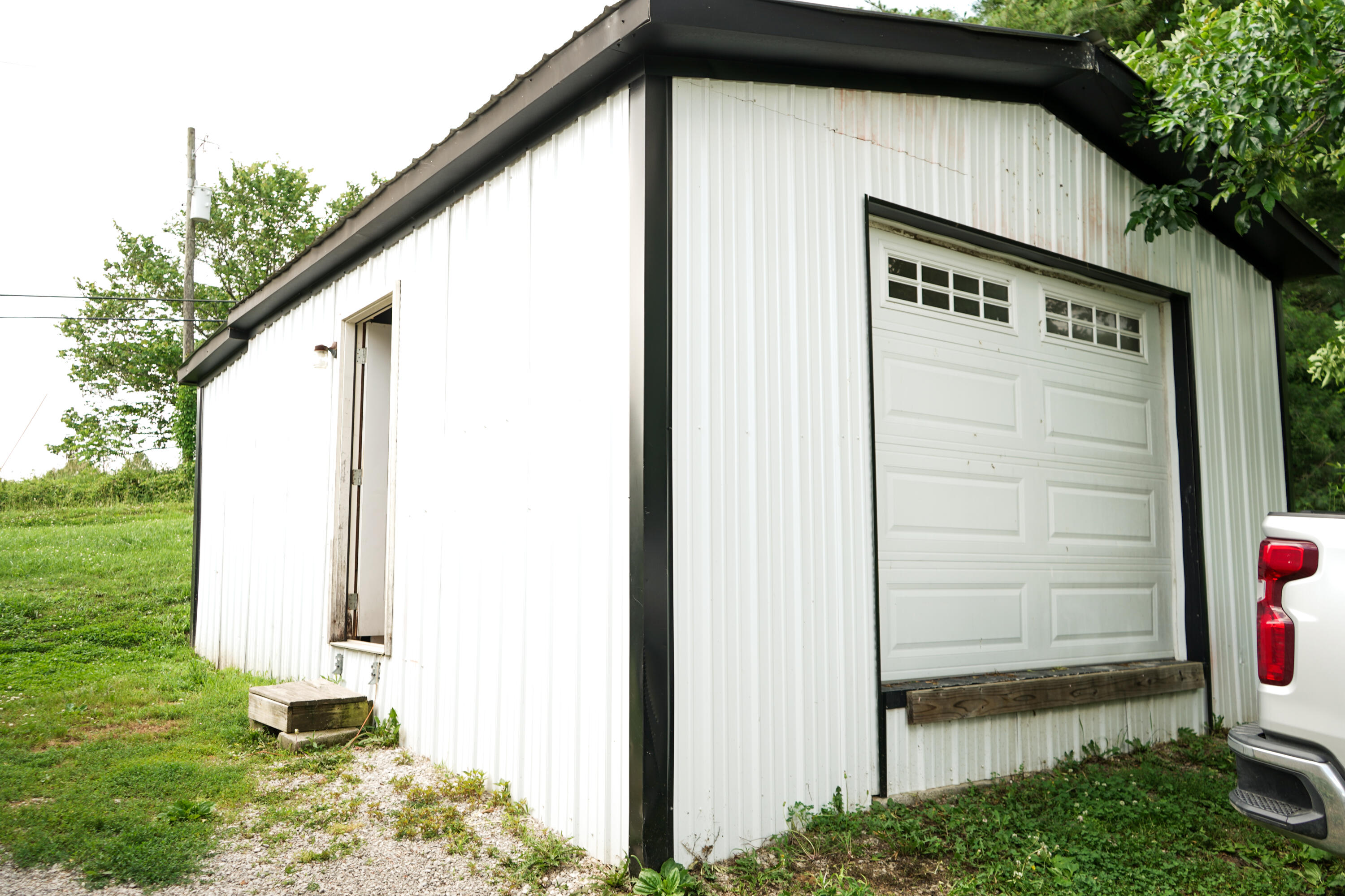 25 Dawn Property Photo 28