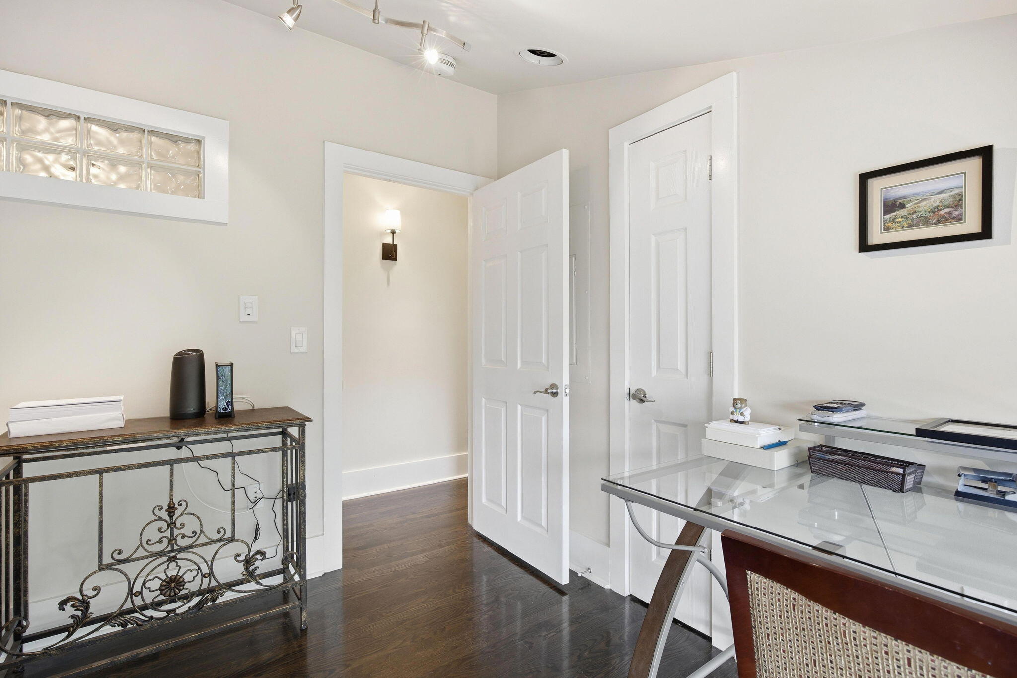261 S Limestone 303 Property Photo 28