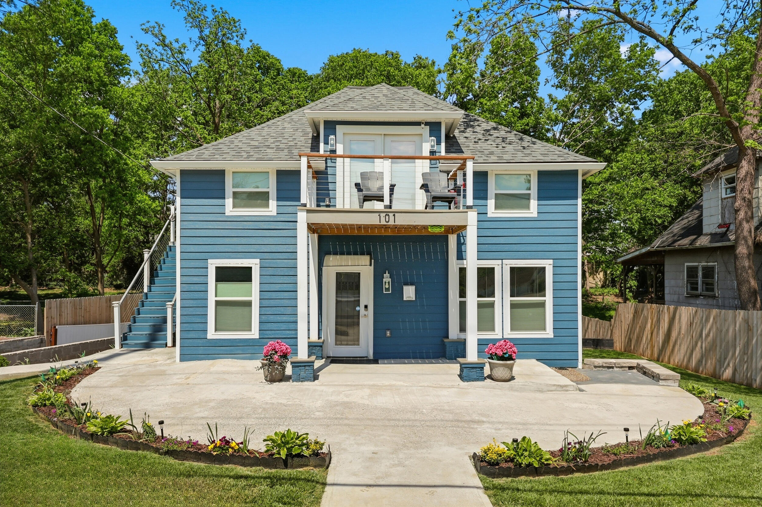 101 Moberly Avenue Property Photo 1