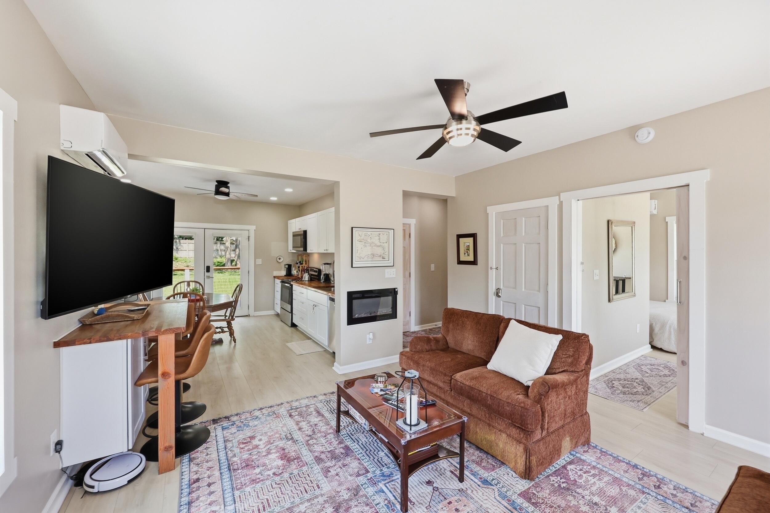 101 Moberly Avenue Property Photo 8