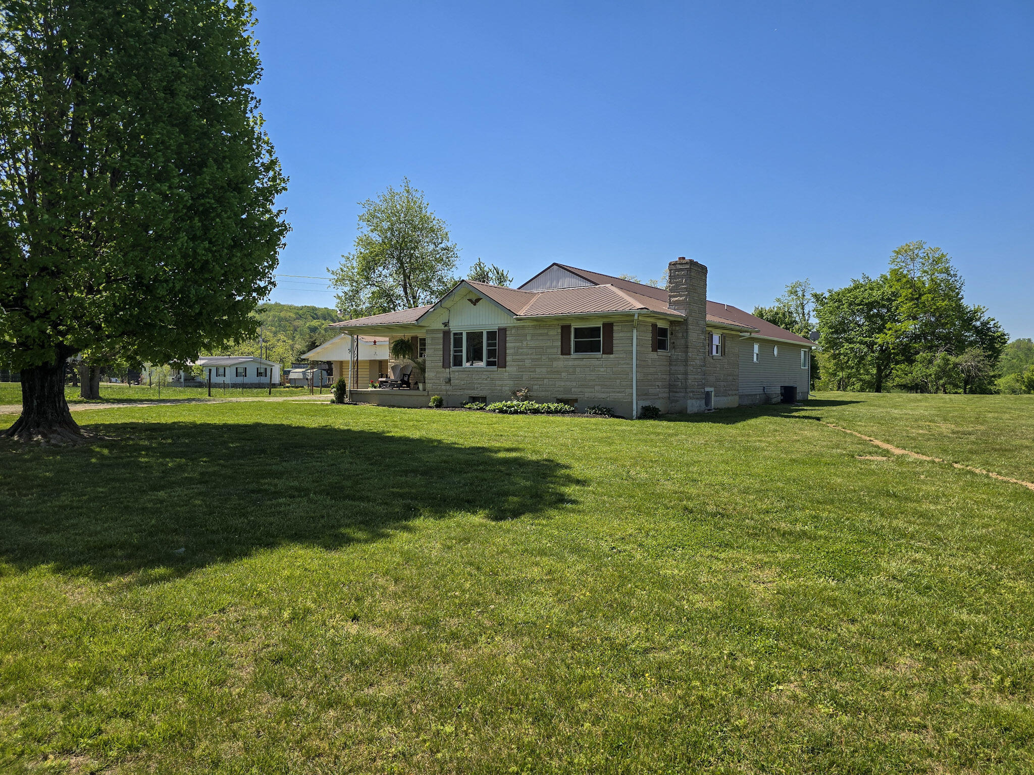 3014 Poplar Hill Road Property Photo 4