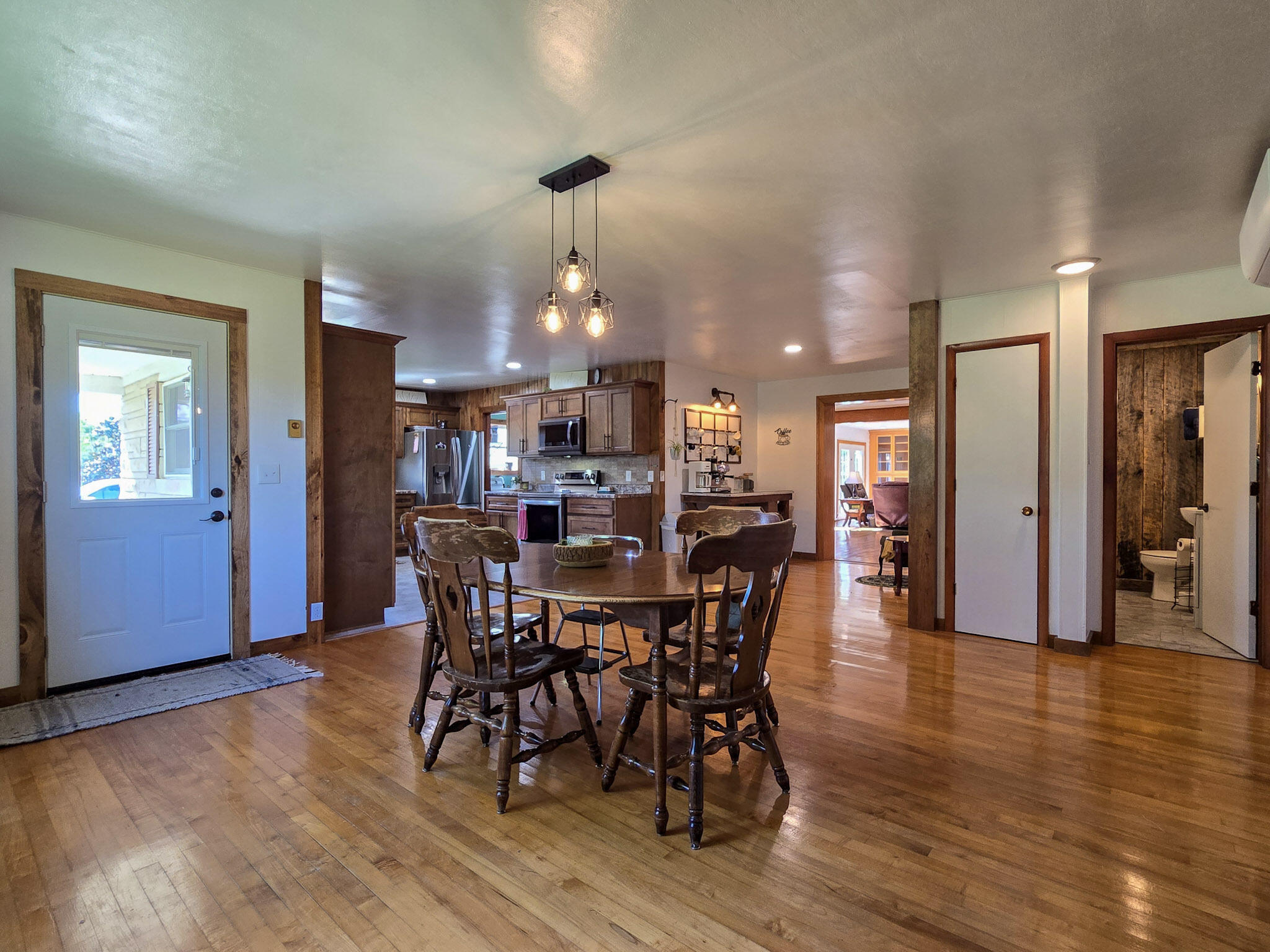 3014 Poplar Hill Road Property Photo 14