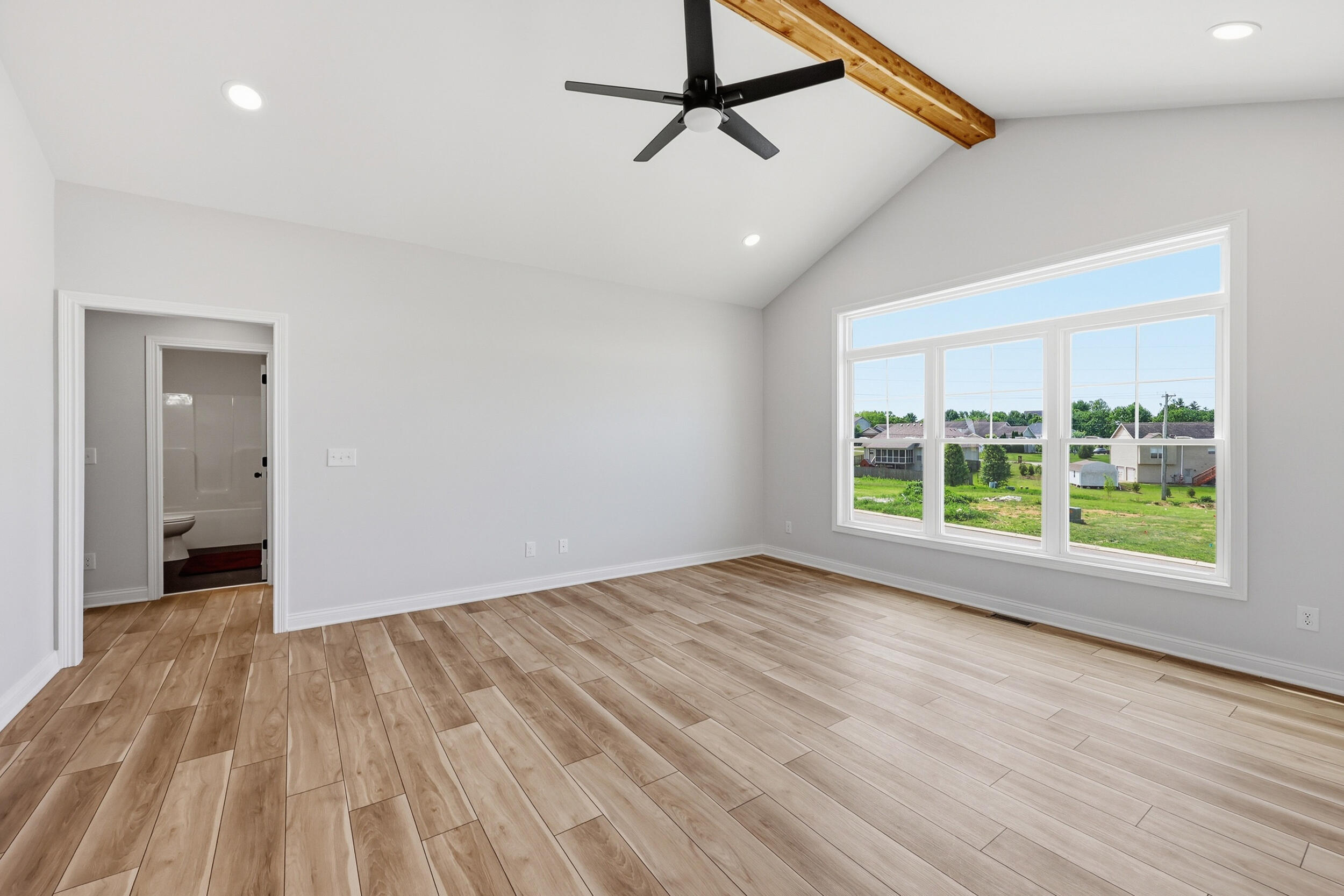 2309 Clearwater Drive Property Photo 17