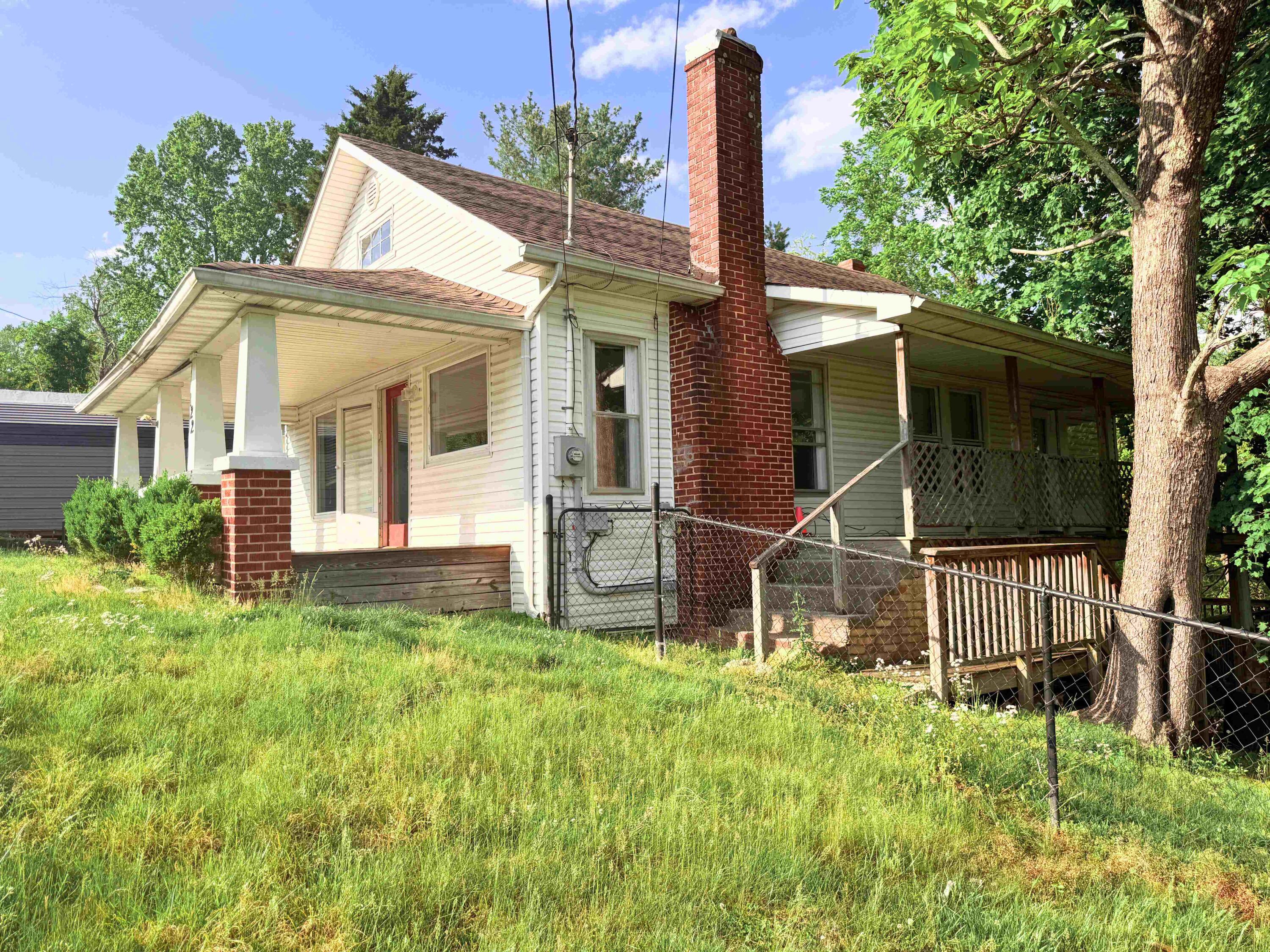 122 Bishop Street Property Photo 6