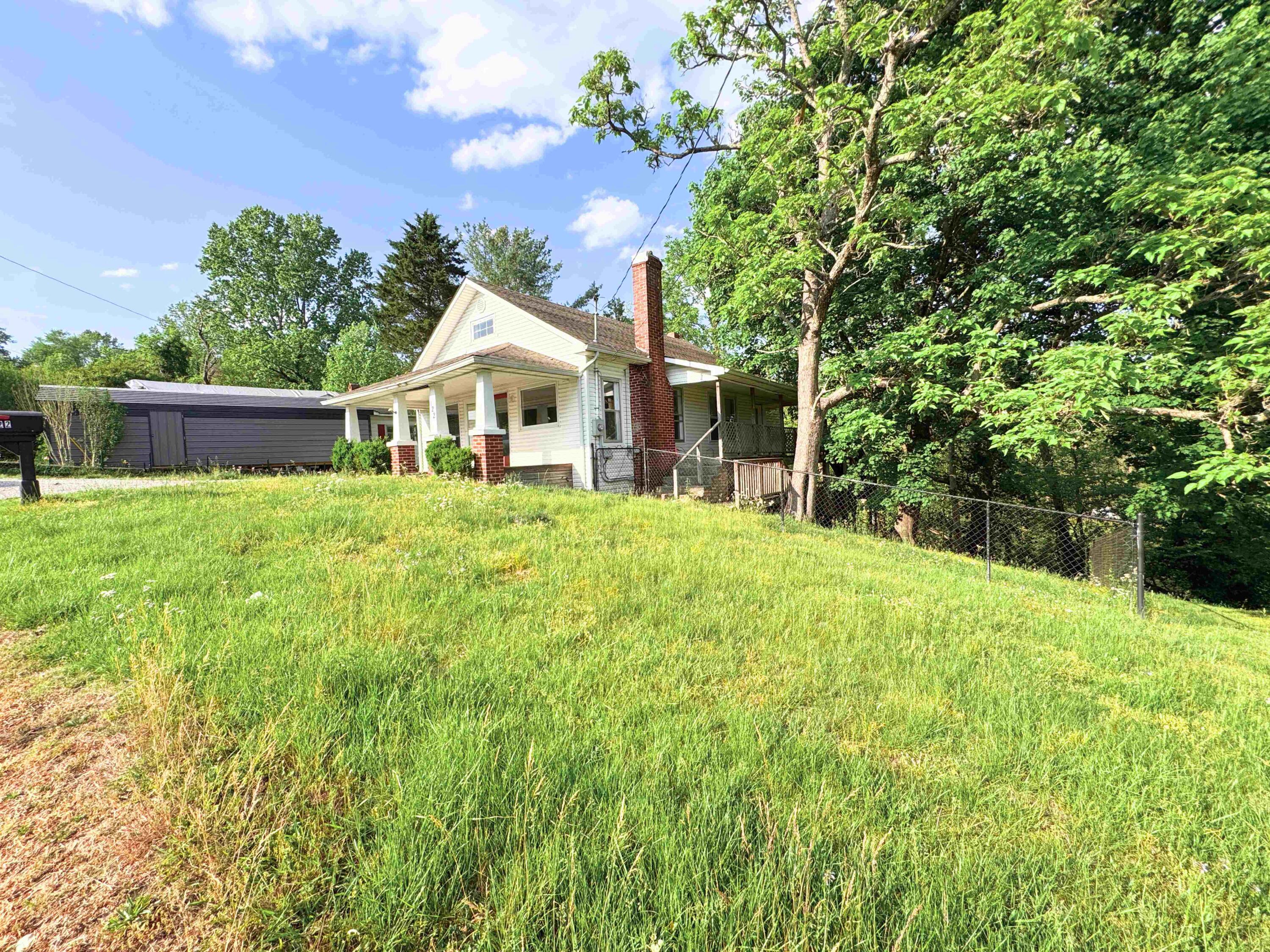 122 Bishop Street Property Photo 8