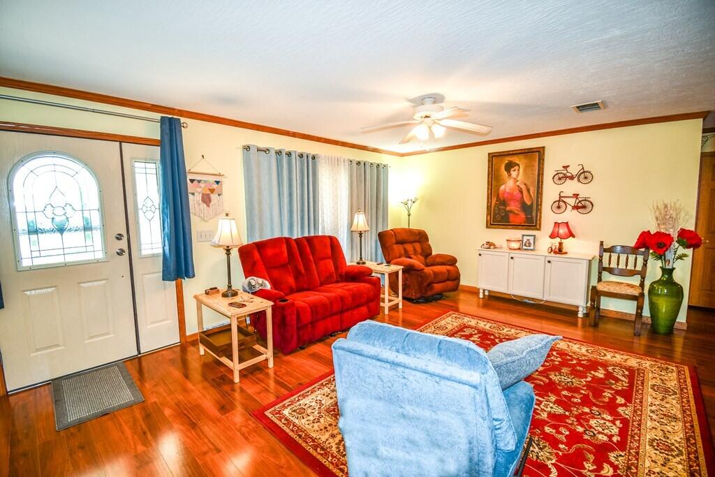 12 Ridgecrest Way Property Photo 8