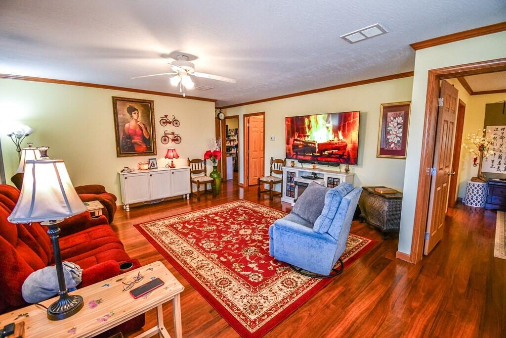 12 Ridgecrest Way Property Photo 9