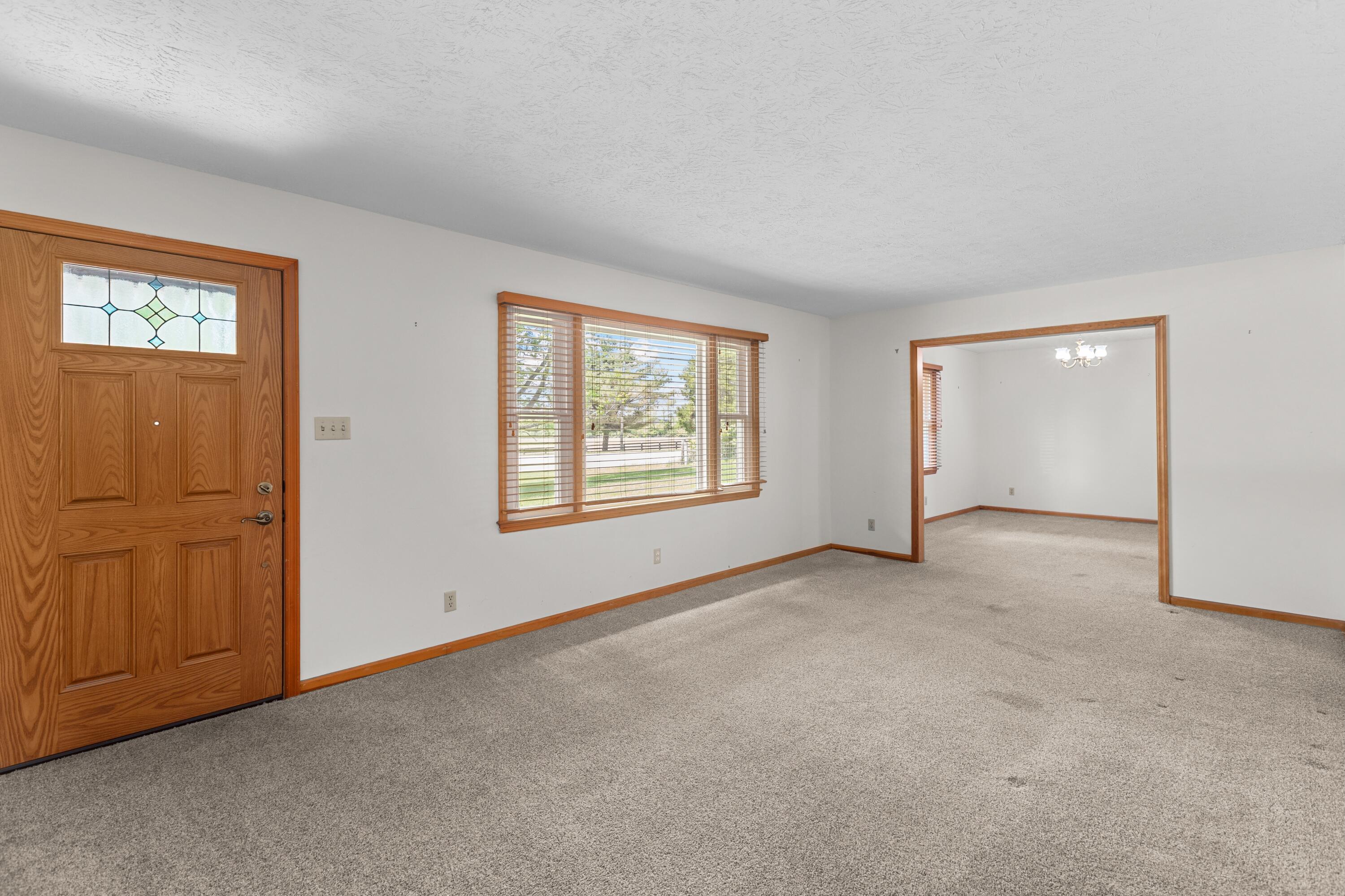 6888 Midway Road Property Photo 12