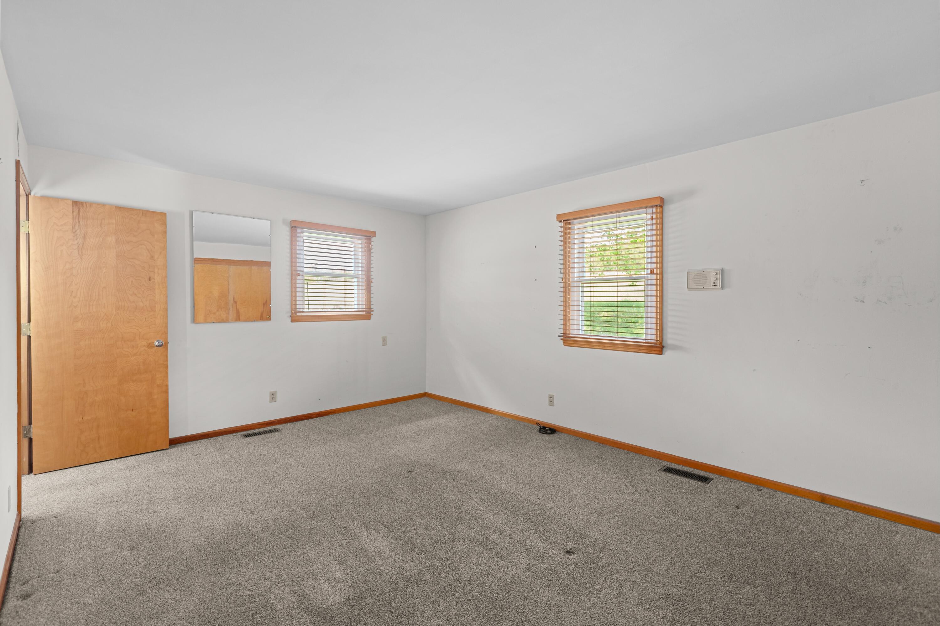 6888 Midway Road Property Photo 13