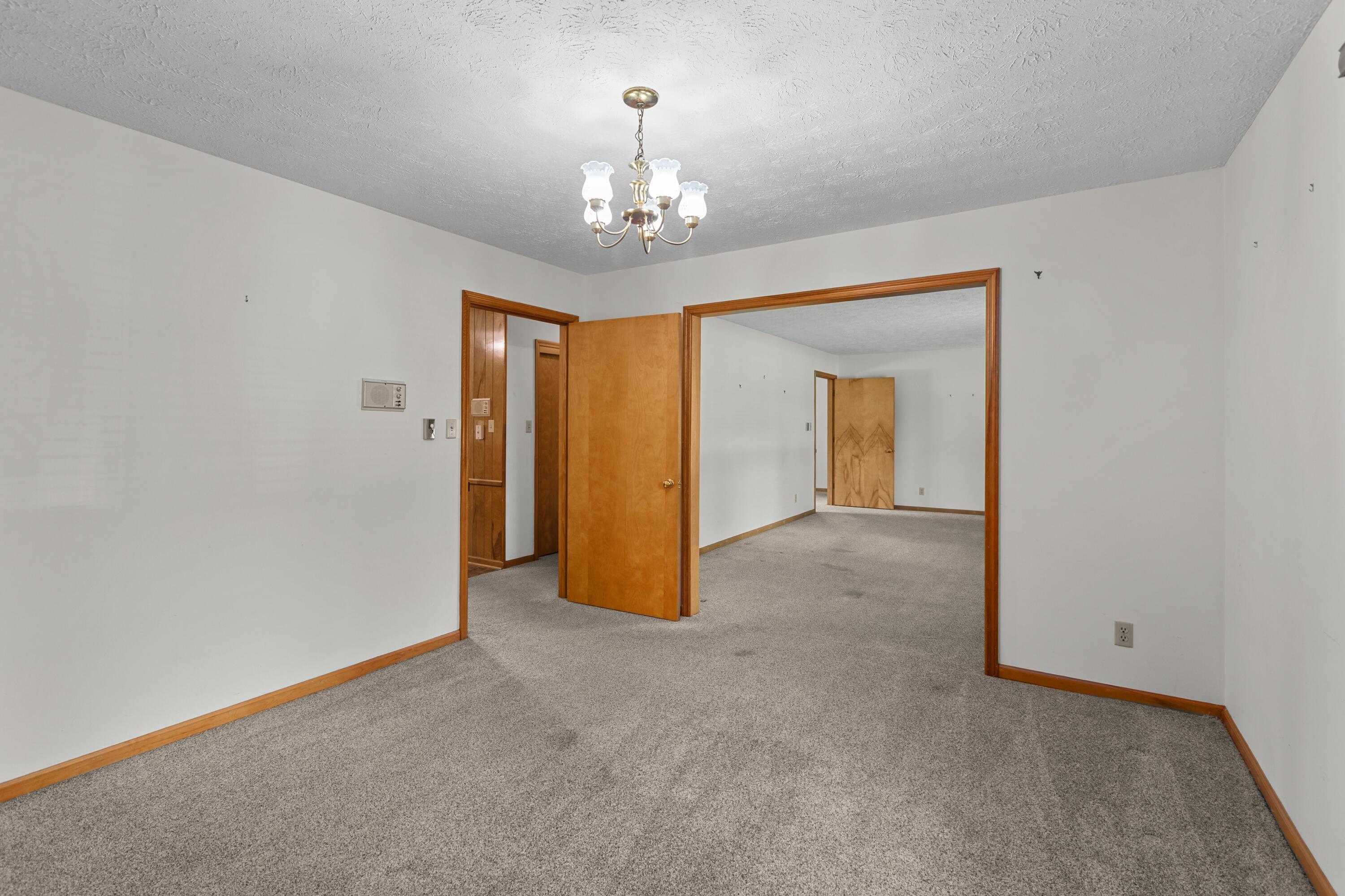 6888 Midway Road Property Photo 14