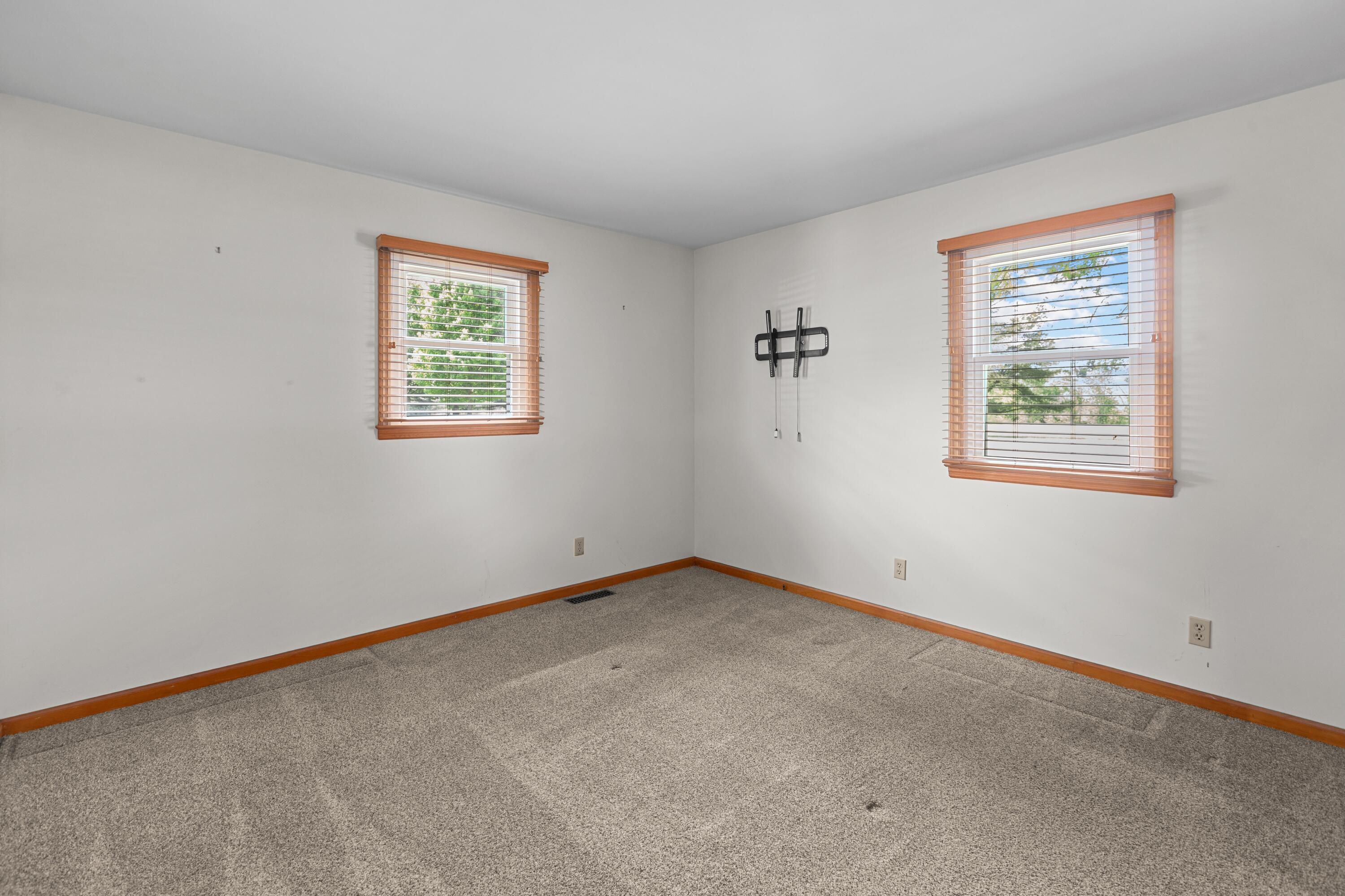 6888 Midway Road Property Photo 20