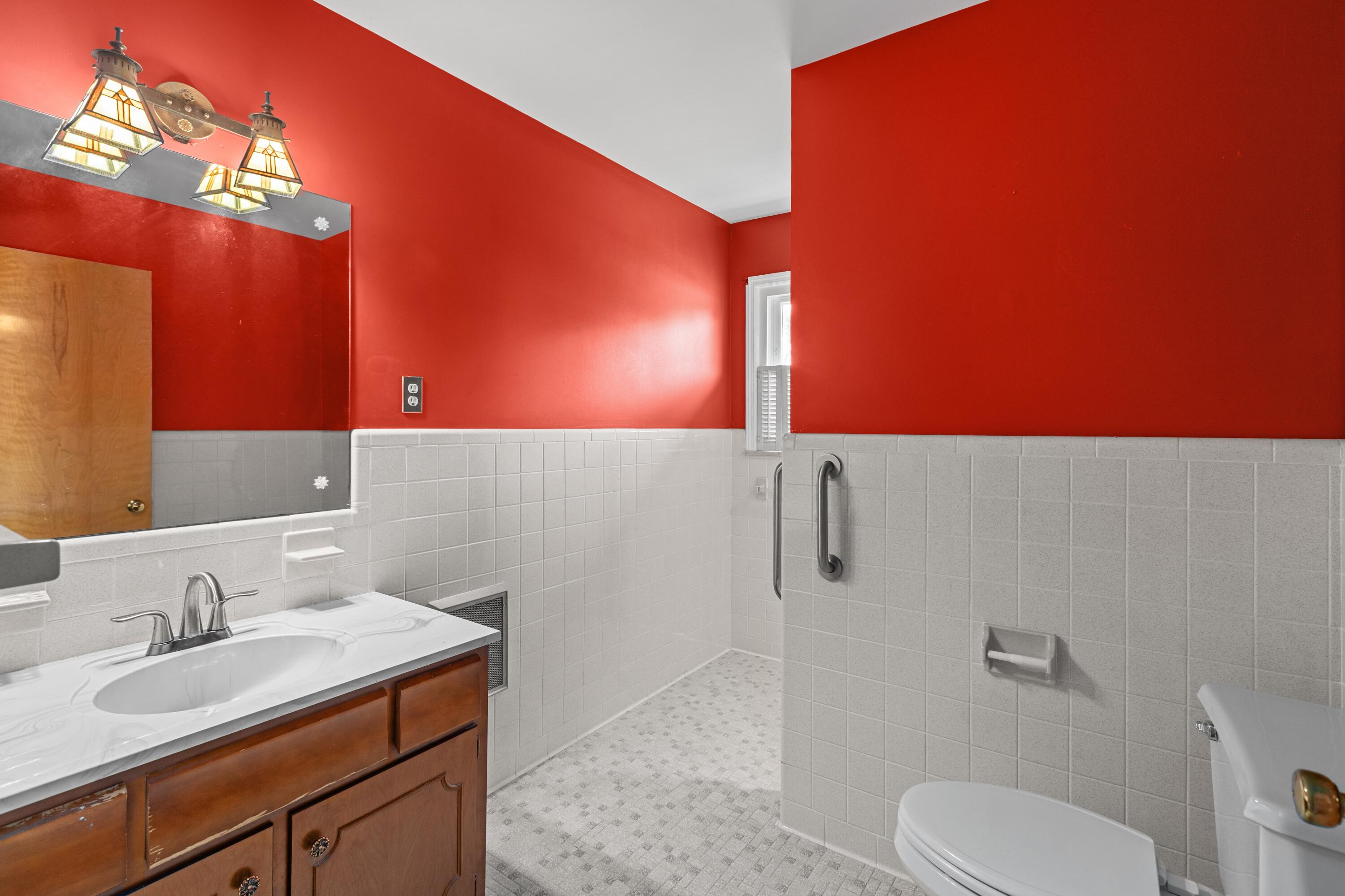 6888 Midway Road Property Photo 23