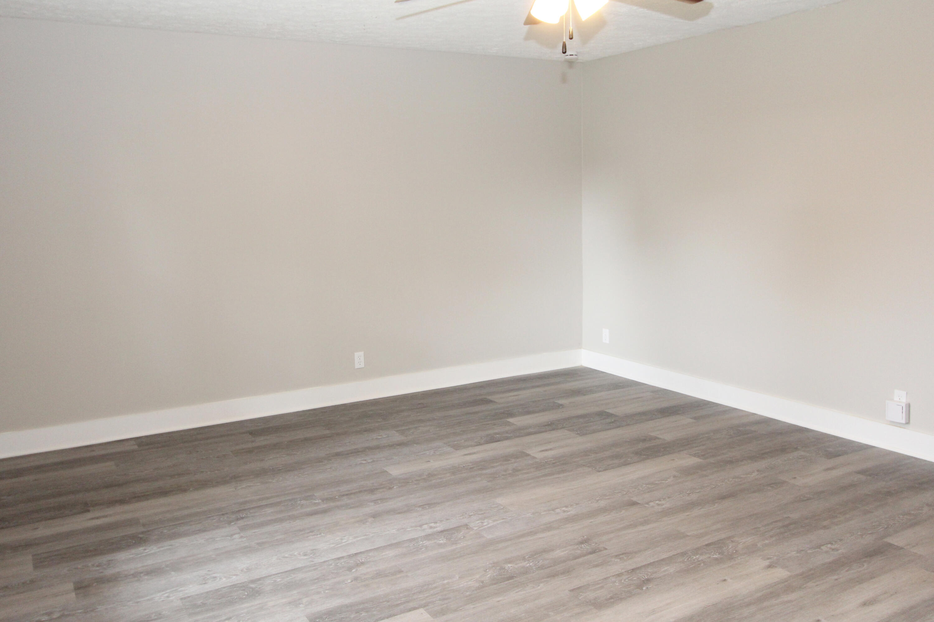 406 Sunset Drive Property Photo 6