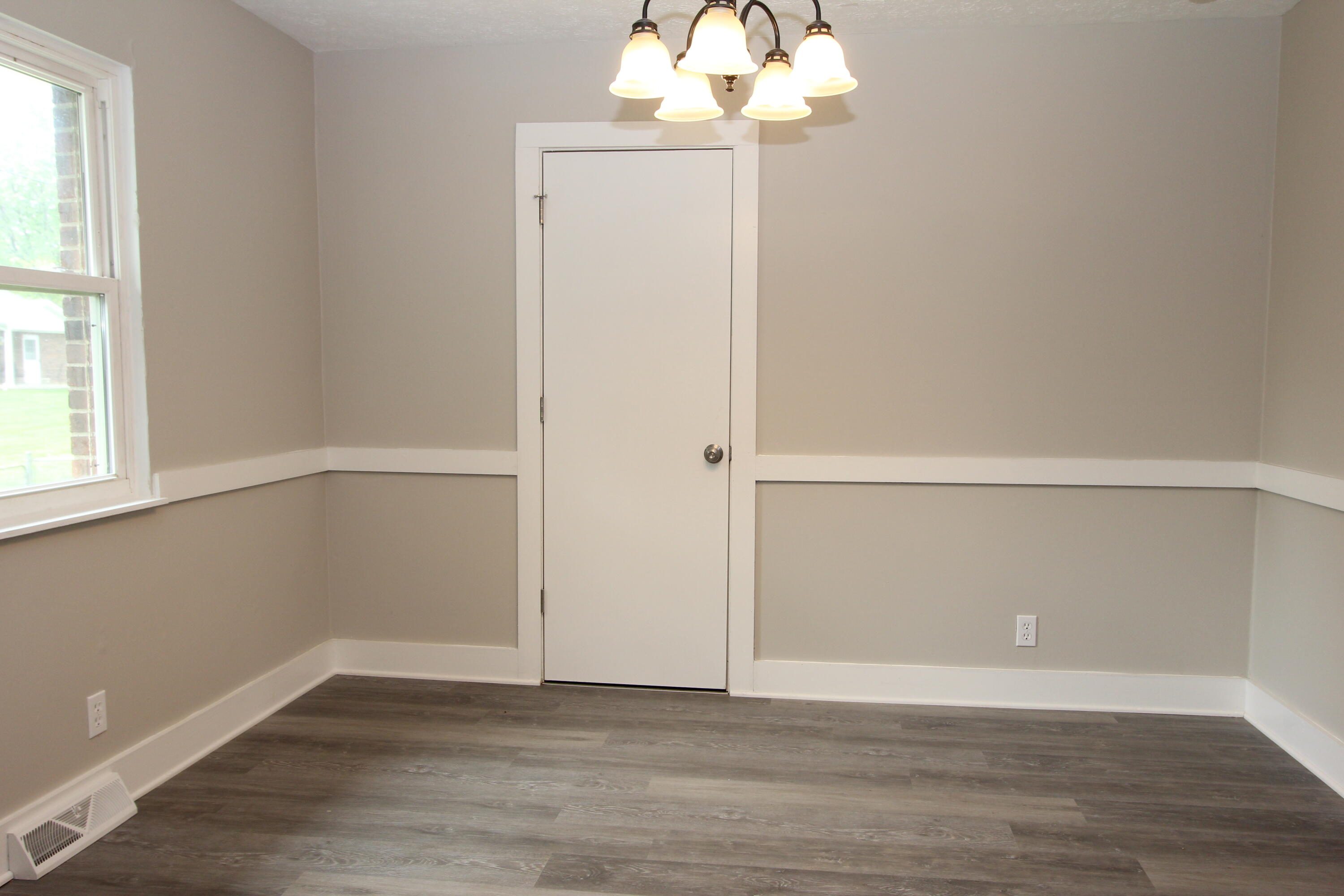 406 Sunset Drive Property Photo 13