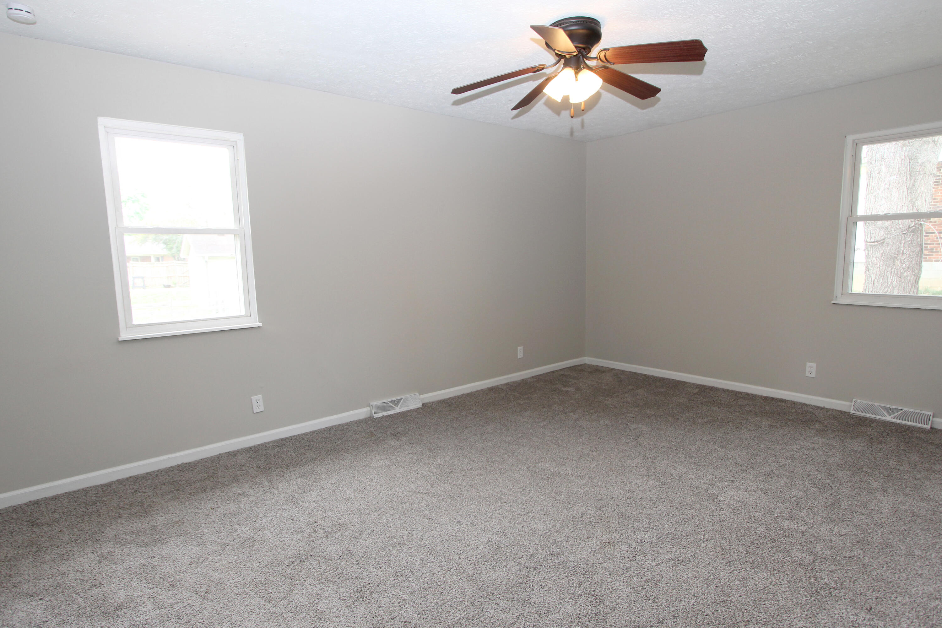 406 Sunset Drive Property Photo 15