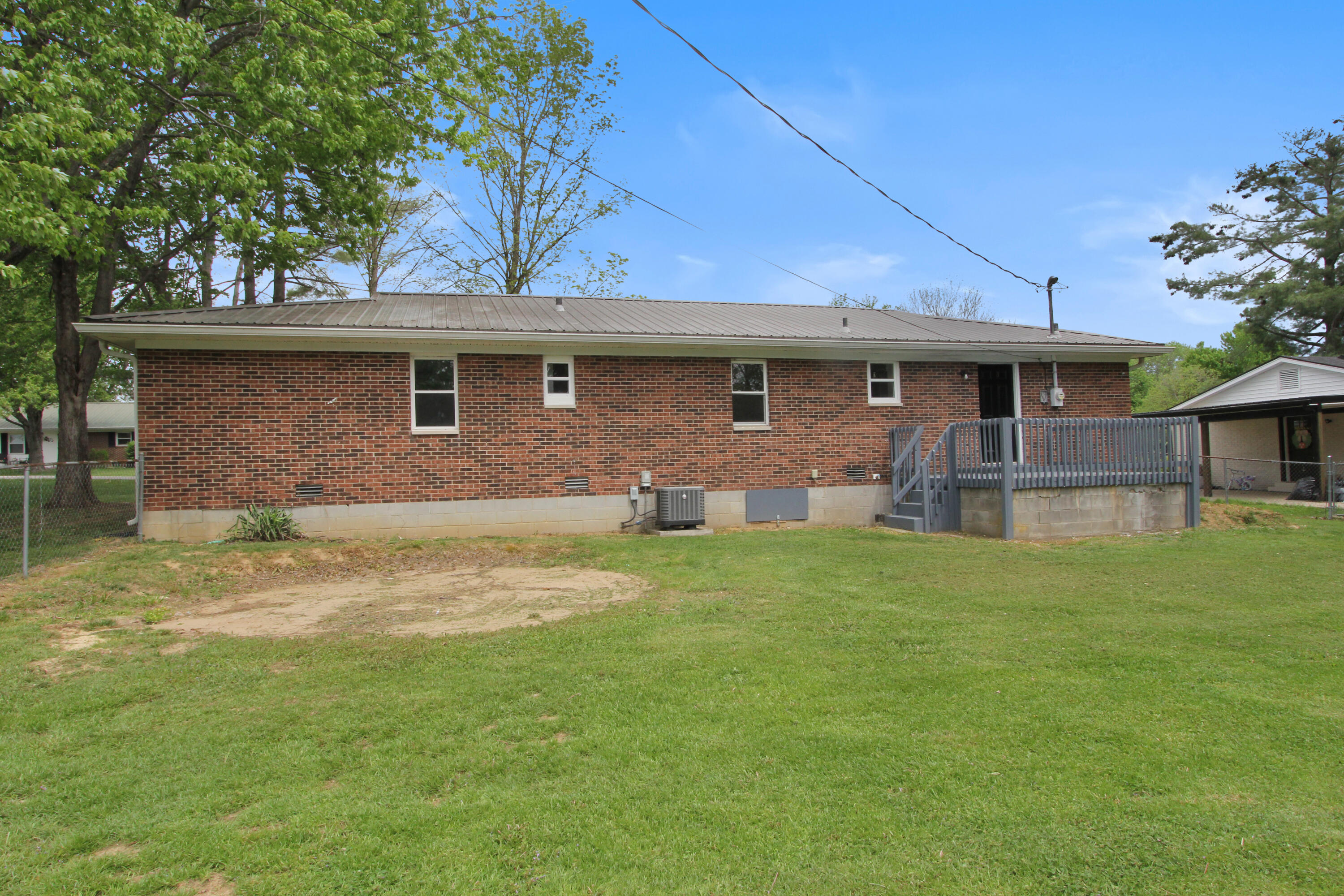 406 Sunset Drive Property Photo 26