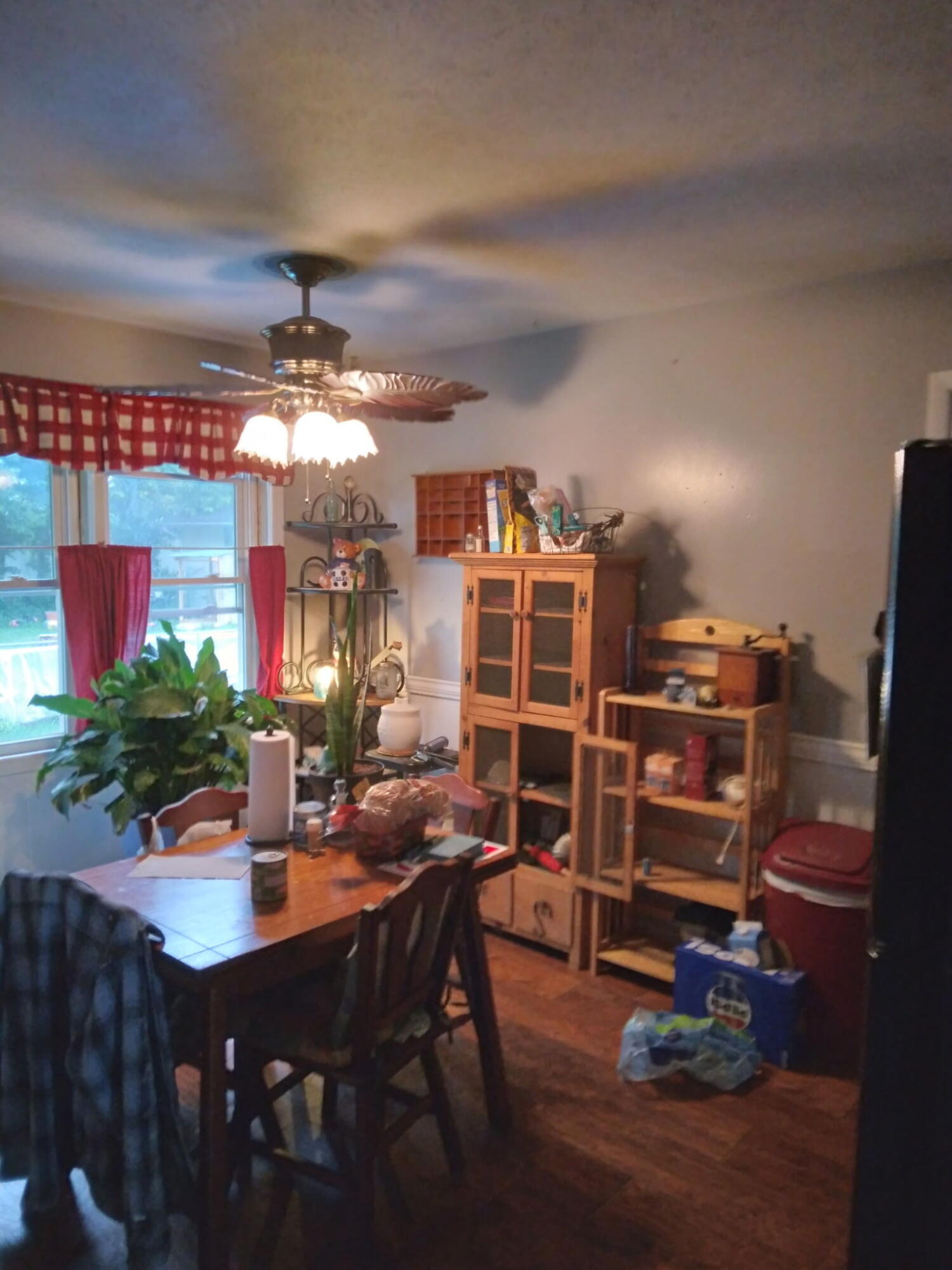 1035 Plainview Drive Property Photo 8