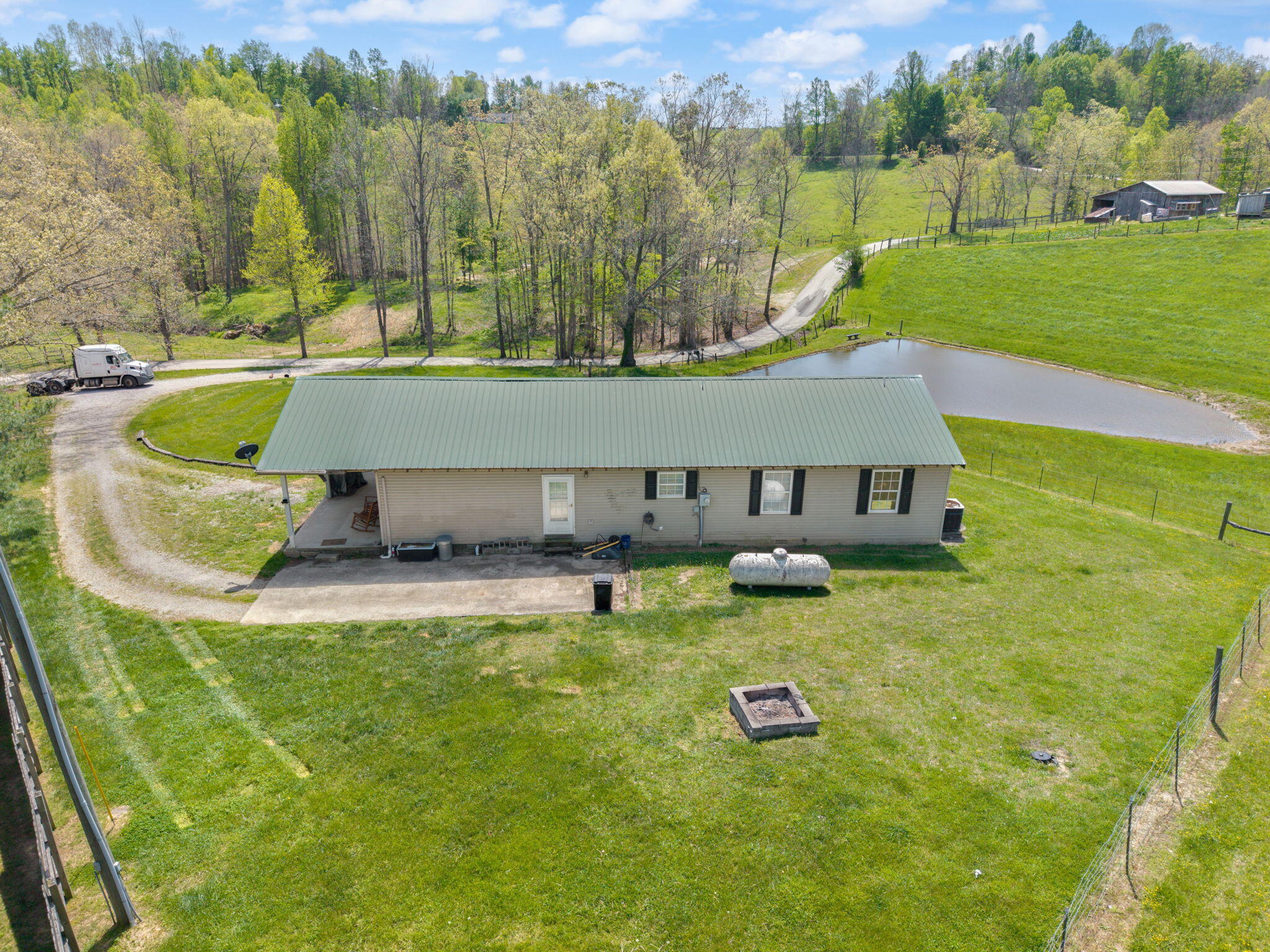 234 Grab Nickell Hill Property Photo 4