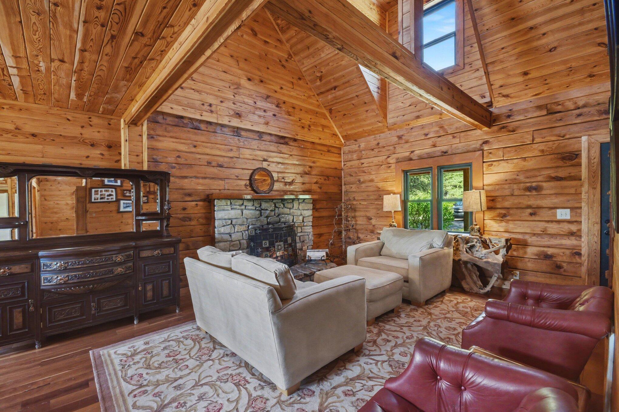 70 Twin Creek Loop Property Photo 2
